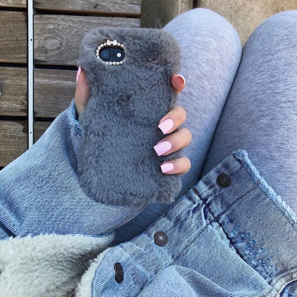 Soft Gray Faux Fur iPhone Case - Luxury Protective Cover for iPhone 13/14/15 Pro Max - Perfect for Winter Fashion, Gift Giving & Everyday Use