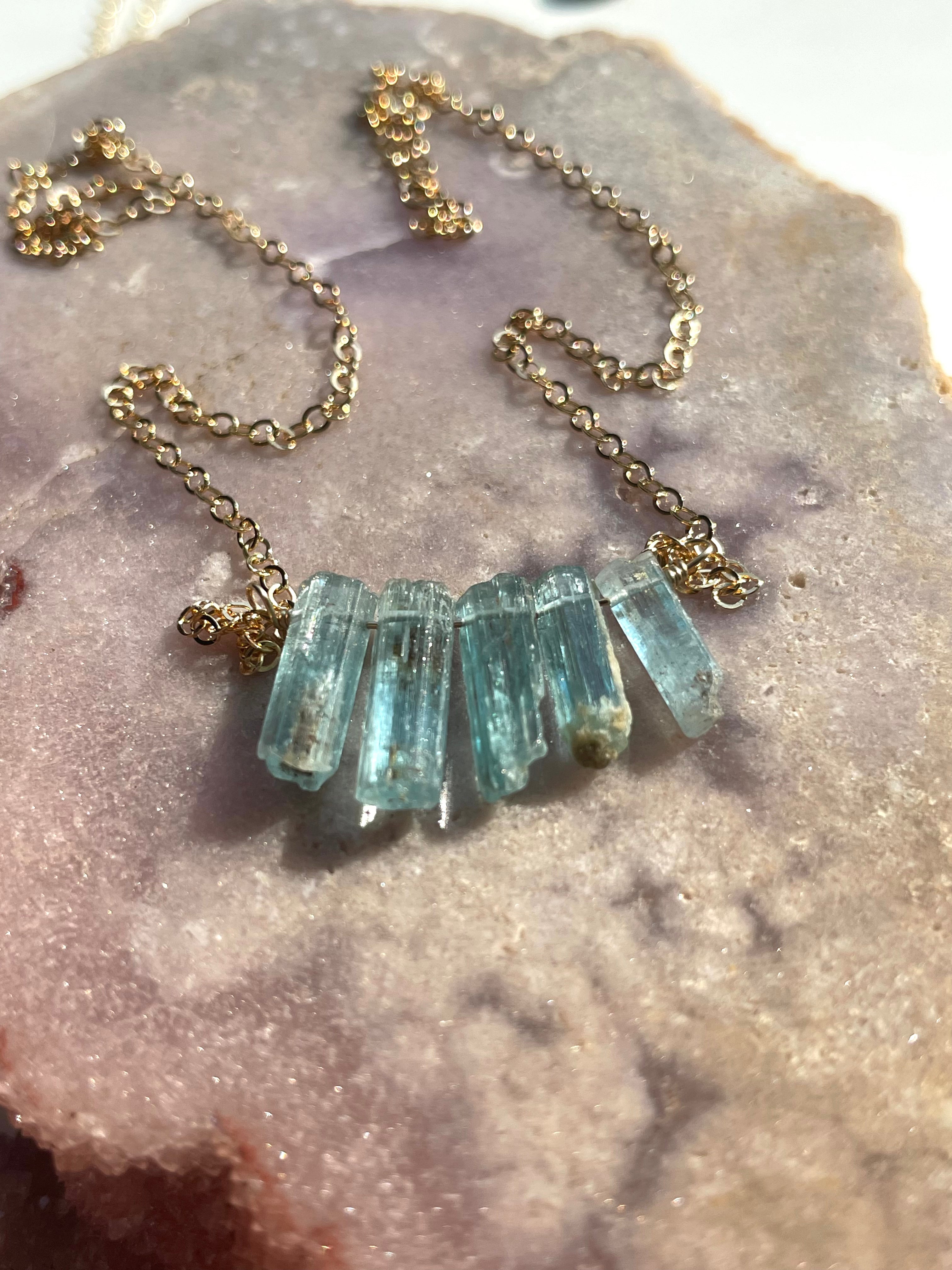 Natural Raw Blue Aquamarine Necklace - 14K Gold Filled Pendant Jewelry for Women - Perfect for Everyday Wear, Gifts & Special Occasions