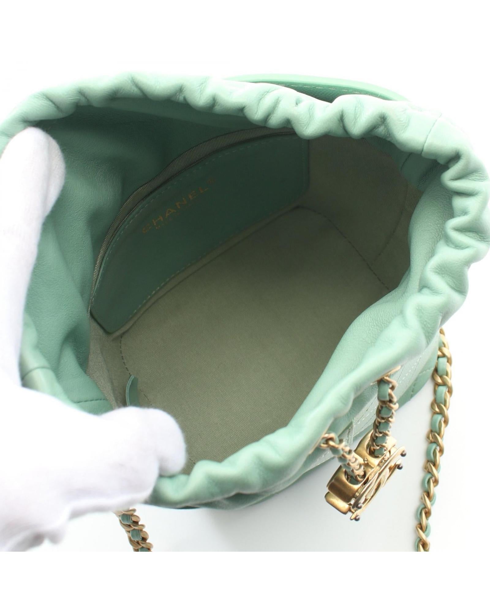 Quilted Lambskin Leather Bucket Bag for Women - Stylish & Durable Handbag for Work, Travel & Everyday Use