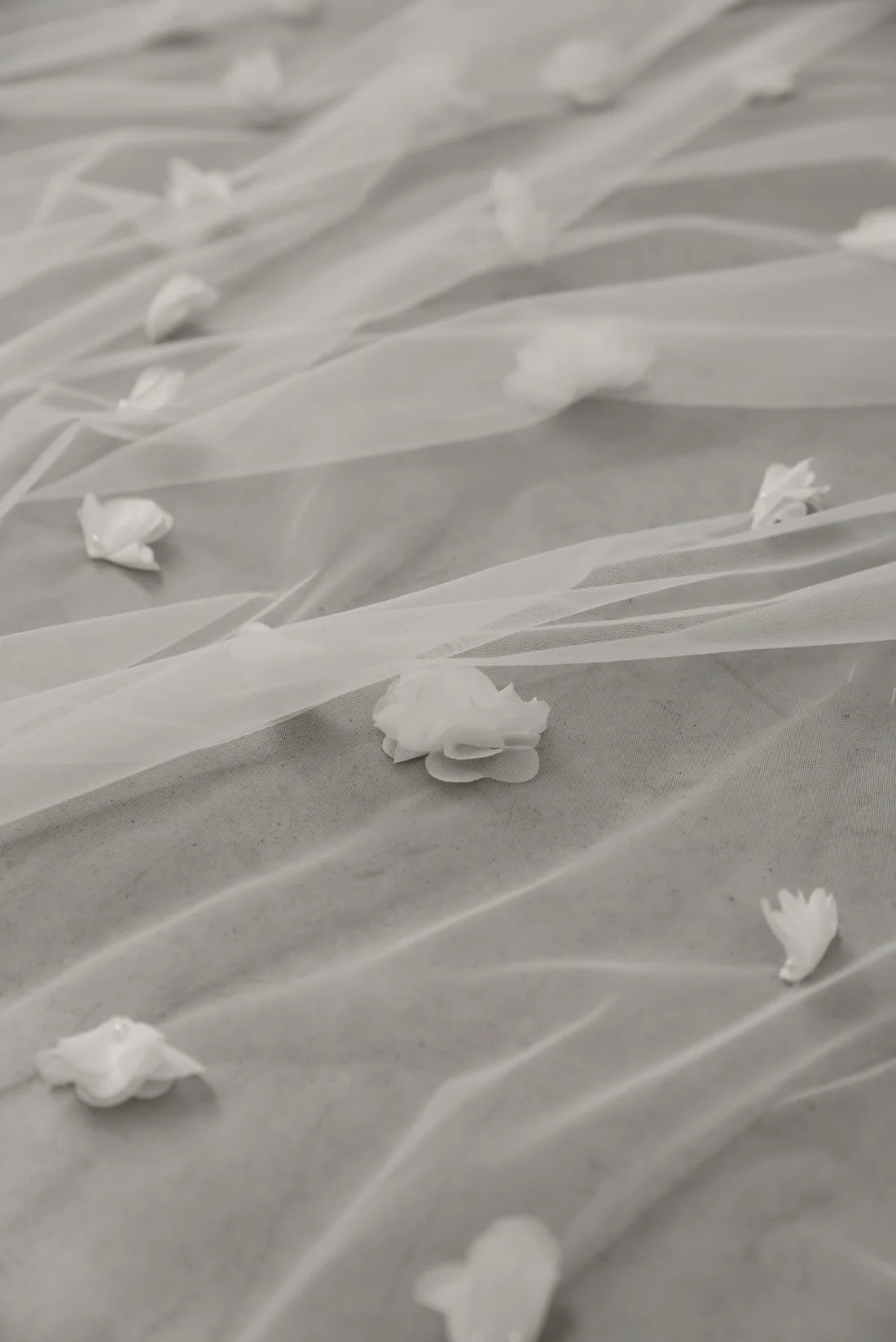 V020 Heirloom Veil - Elegant Lace Wedding Veil for Brides | Perfect for Church Ceremonies, Outdoor Weddings & Photoshoots