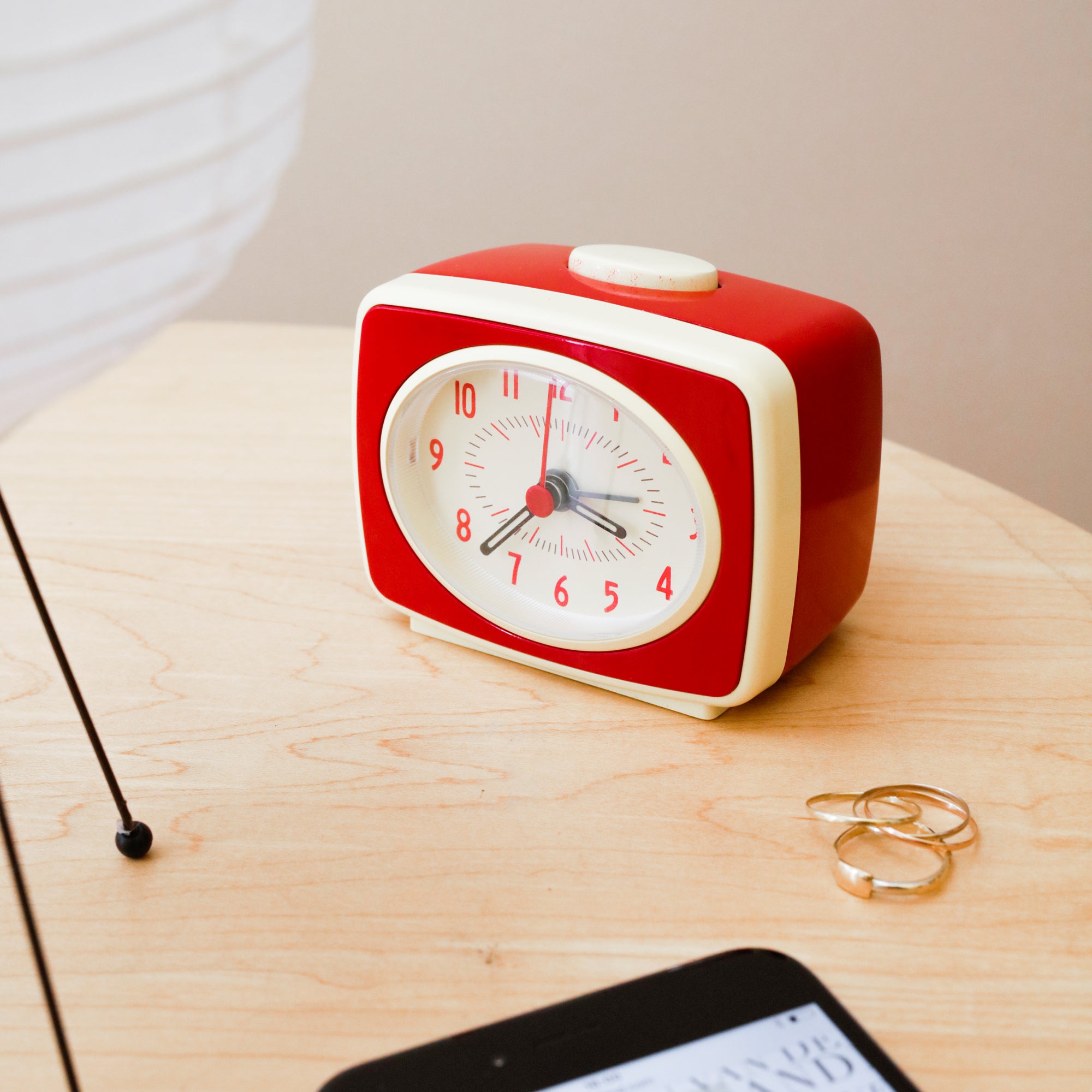 Vintage Red Alarm Clock - Loud Ringing, Battery Operated, Easy to Read Numbers - Perfect for Bedroom, Office, and Travel