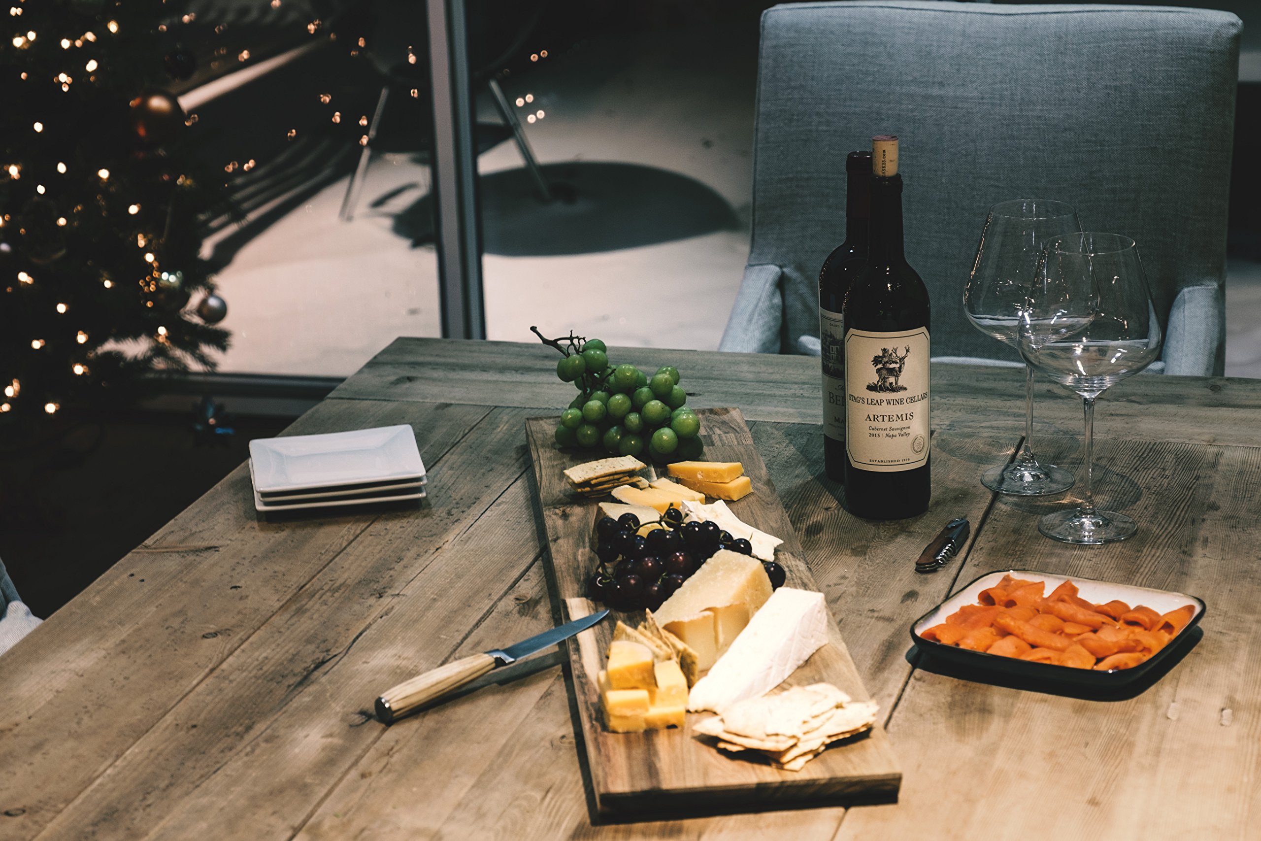 Brightmaison Maggio Acacia Wood Charcuterie Board & Cutting Board - Wall Mountable & Tabletop Kitchen Decor for Cheese, Charcuterie & Entertaining