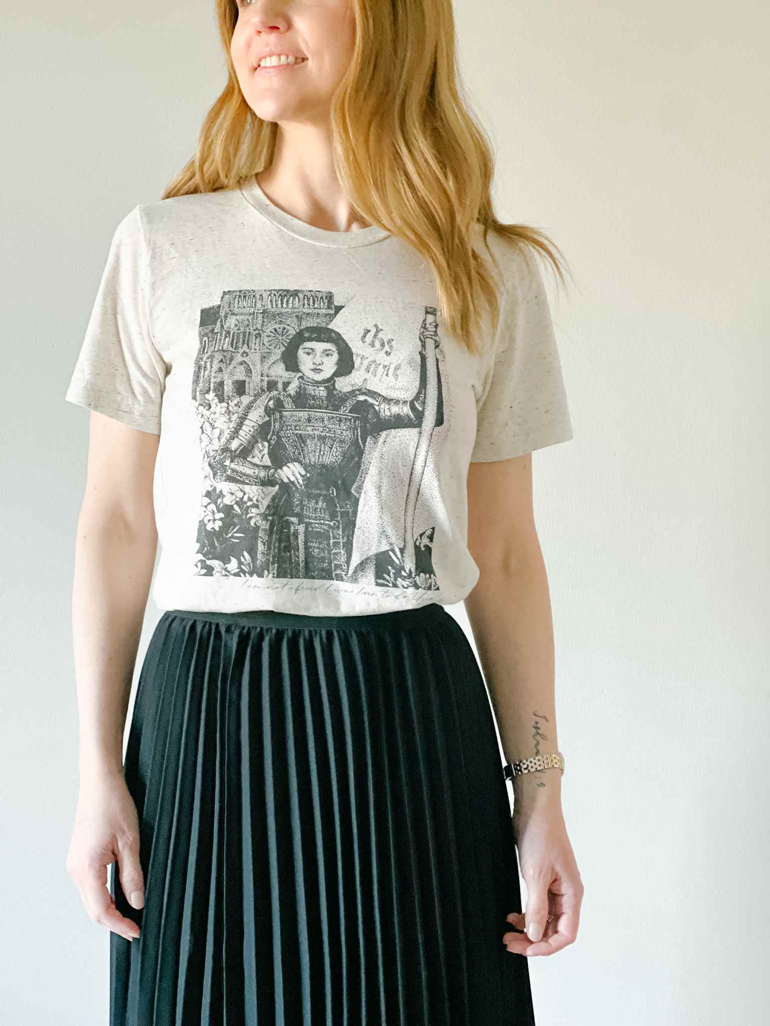 Saint Joan of Arc T-Shirt - Vintage French Heroine Graphic Tee - Casual Wear & Historical Costume Inspiration