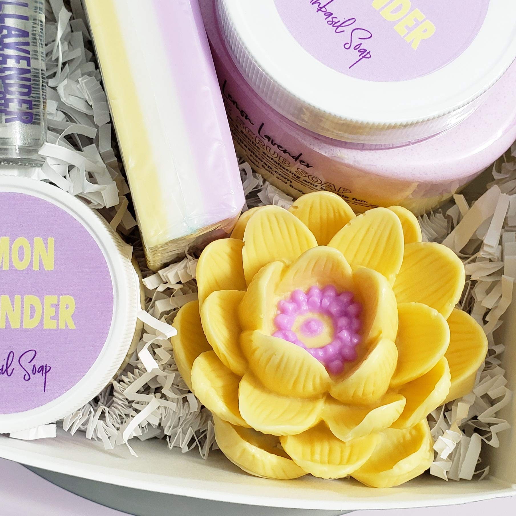 Lemon Lavender Relaxing Spa Gift Set - Aromatherapy Lotus Bath & Body Care Basket for Women | Perfect Birthday, Mother's Day & Thank You Gift | Ideal for Home Spa, Self-Care & Stress Relief