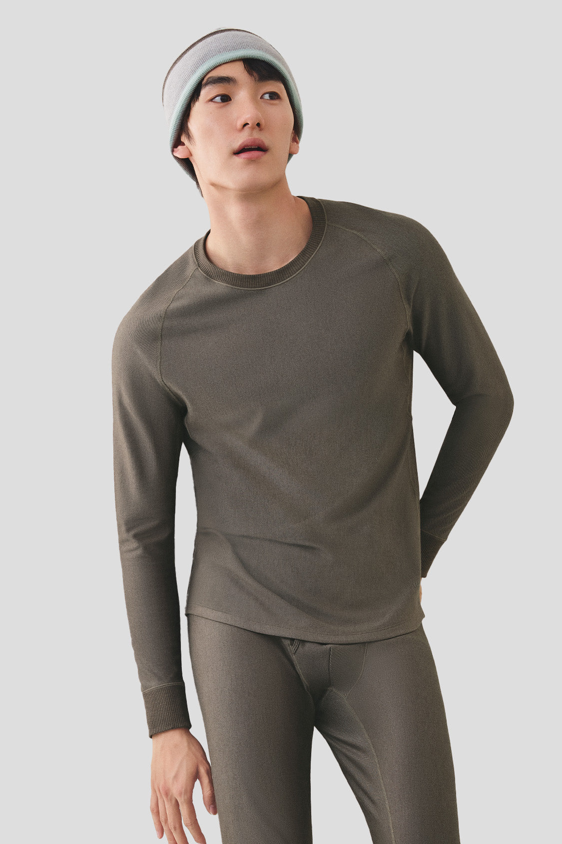 BaseCore Men's Performance Base Layer Set - Moisture Wicking Thermal Underwear for Cold Weather & Outdoor Activities - Running, Hiking, Skiing & Workout Essentials