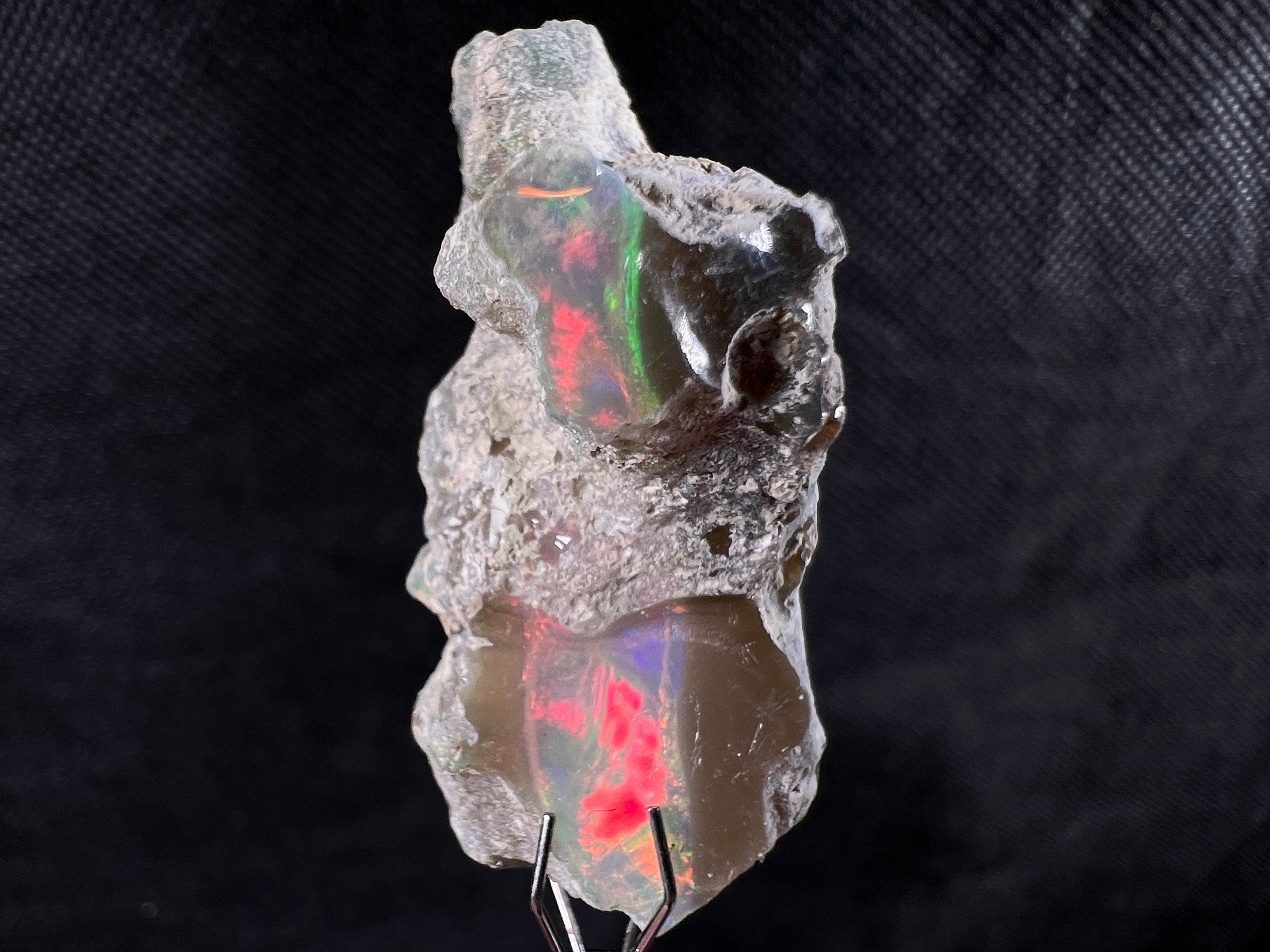 Premium 4A+ Welo Opal Raw Crystal - Natural Cutting Grade Ethiopian Opal Gemstone, October Birthstone Jewelry Making (Ideal for Rings, Pendants & Healing Crystals)