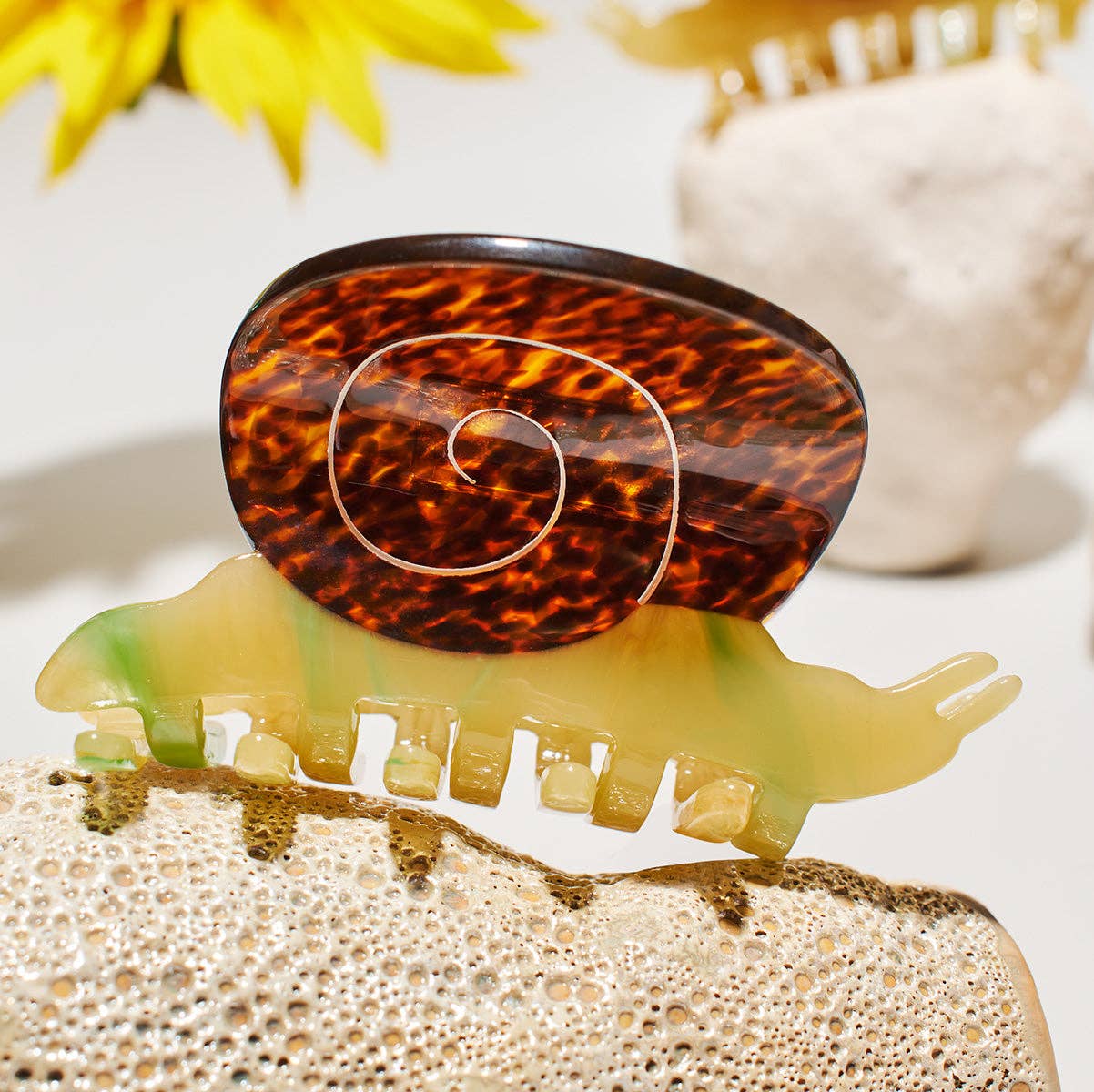Garden Snail Hair Claw Clip - Cute Shell-Shaped Hair Accessory for Women & Girls, Perfect for School, Work, Parties & Everyday Use