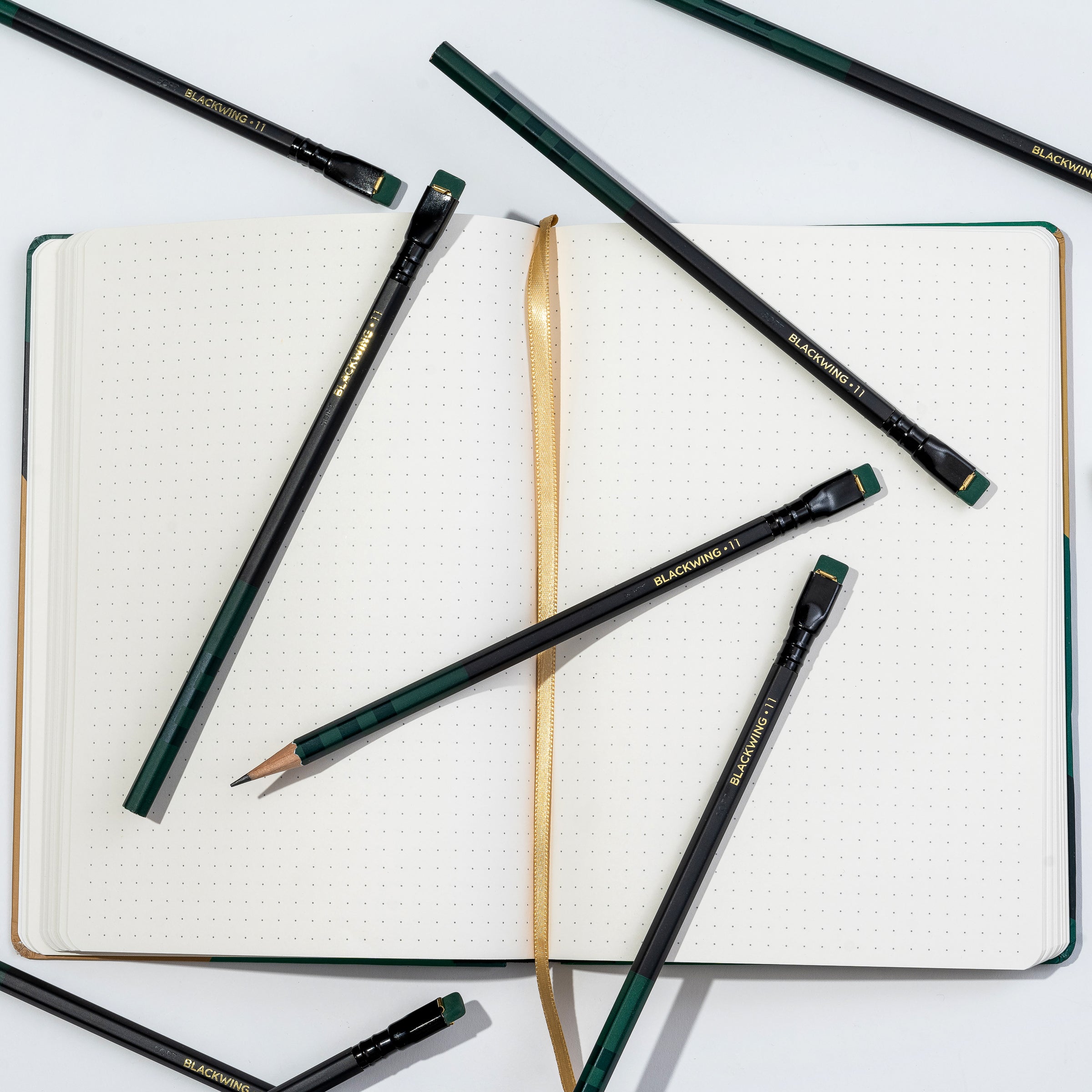 Blackwing Volume 11 Slate Notebook - Premium Writing Journal for Artists & Writers - Perfect for Sketching, Note Taking & Creative Projects