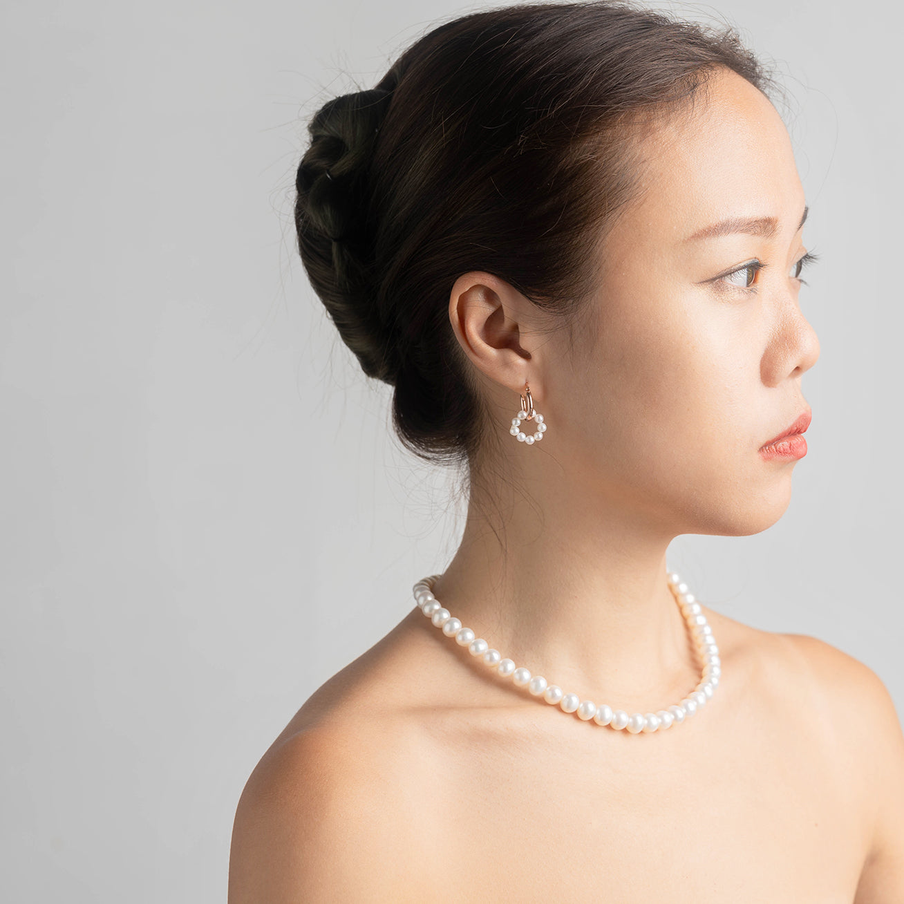18K Solid Gold New Yorker Freshwater Pearl Earrings KE00035 - Elegant Pearl Jewelry for Women, Perfect for Weddings, Parties & Special Occasions