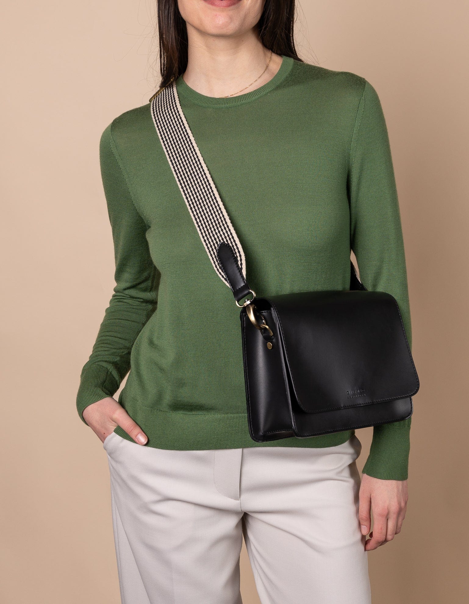 Audrey Vegan Leather Crossbody Bag for Women | Black | Stylish & Eco-Friendly Apple Leather Purse for Everyday Use, Work & Travel