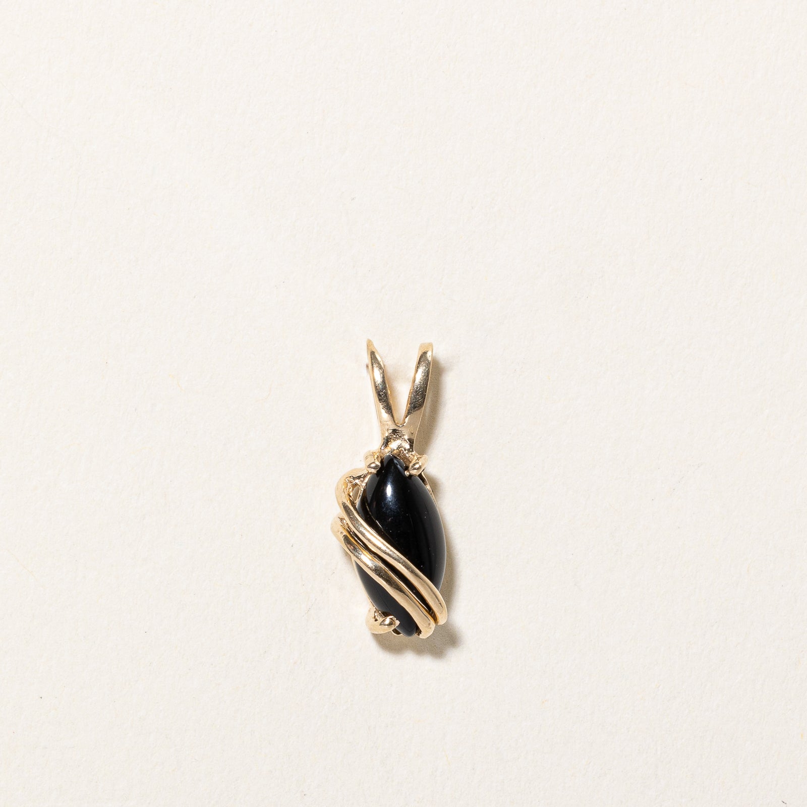 1.50ct Marquise Cabochon Onyx Pendant - Elegant Black Gemstone Jewelry for Women | Perfect for Evening Wear, Parties & Special Occasions