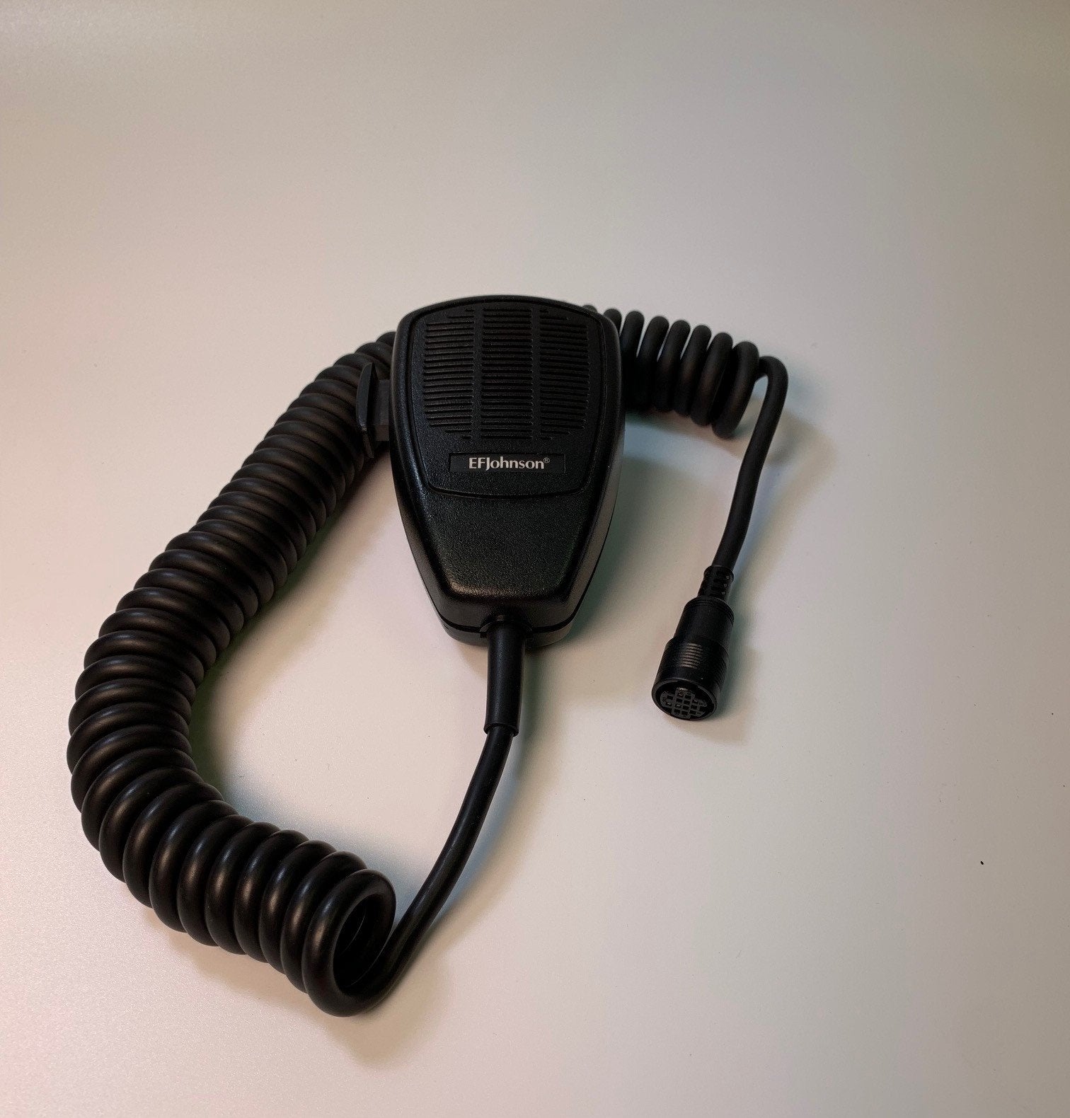 EF Johnson 250 0740 31001 Mobile Palm Mic - Professional Two-Way Radio Microphone for Clear Communication | Ideal for Security, Construction & Emergency Services