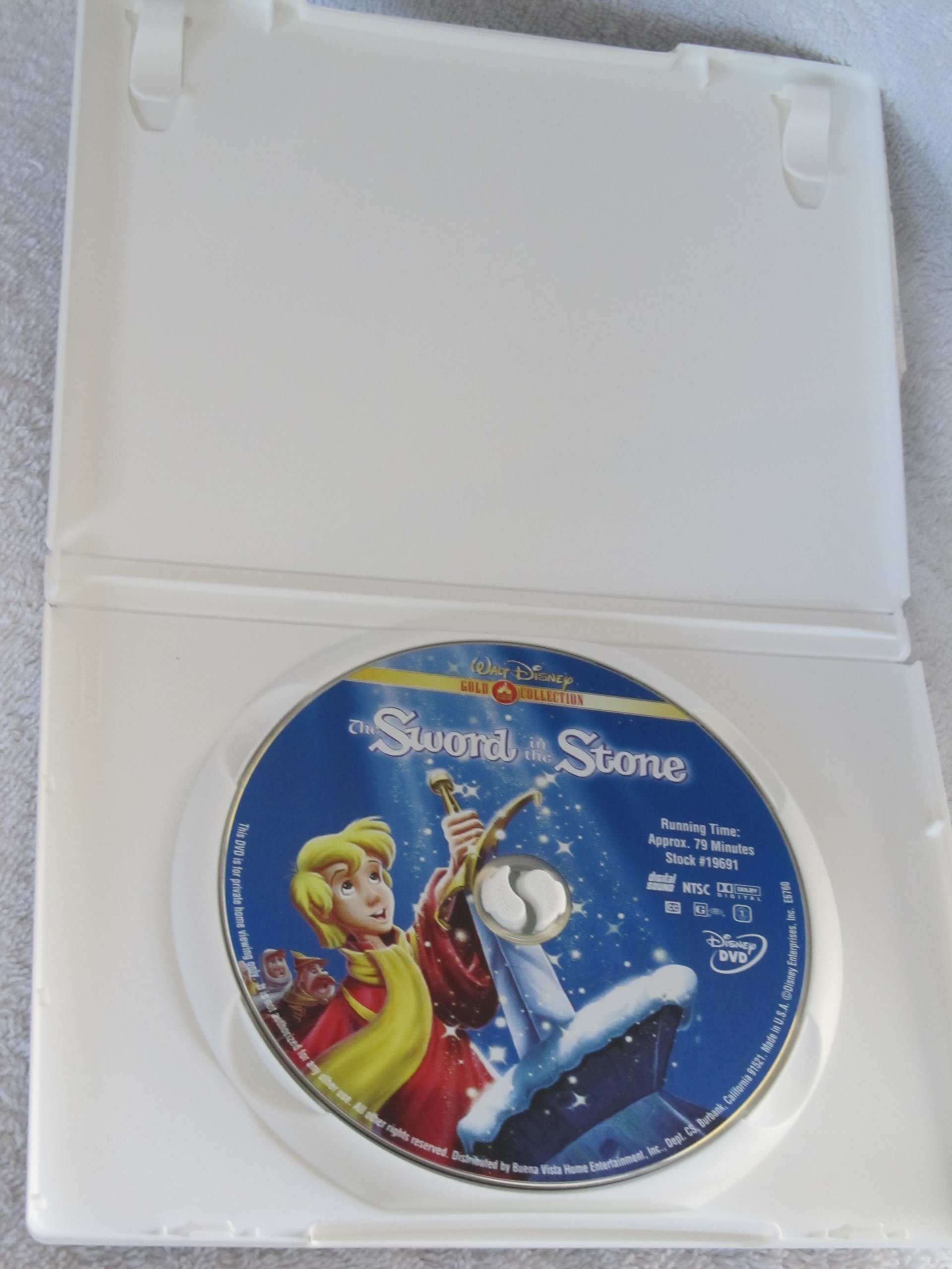 The Sword in the Stone - Disney Gold Classic Collection DVD | Animated Fantasy Adventure Movie for Kids & Family Movie Night