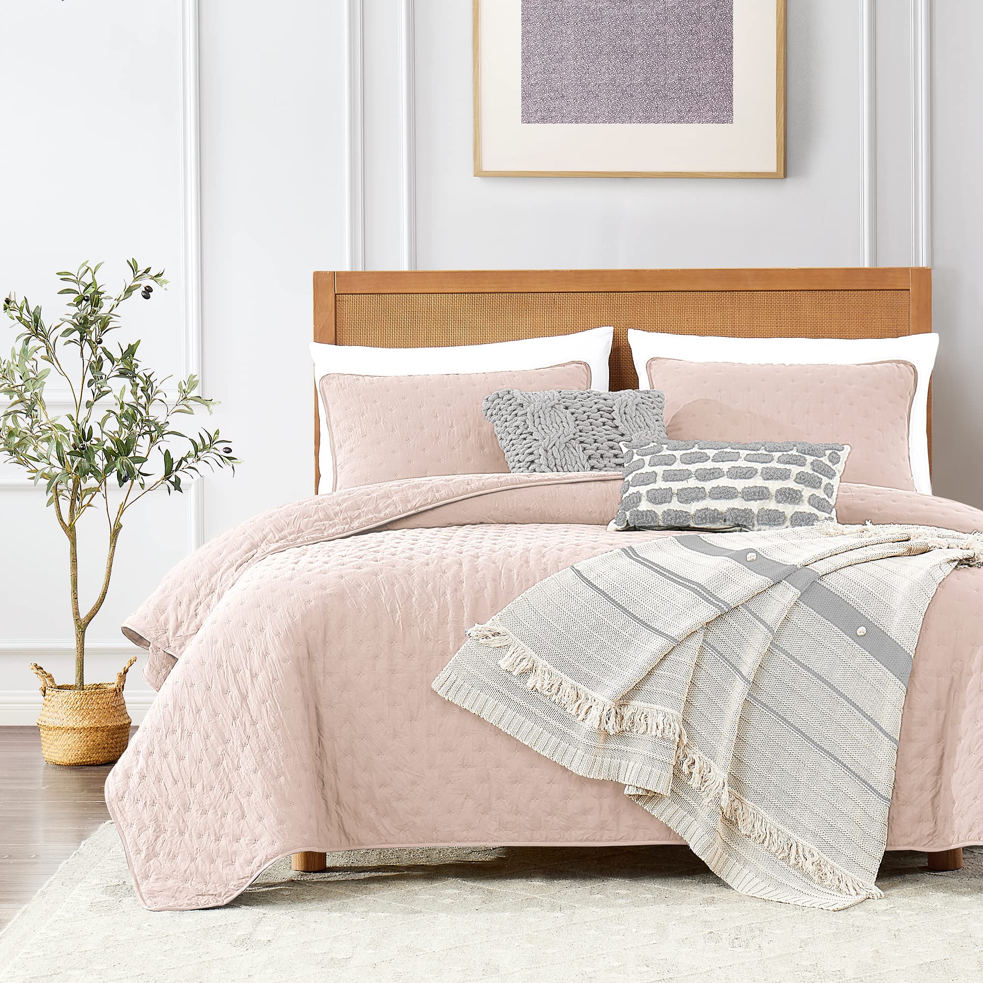 ROARINGWILD Pink Twin Size Quilt Bedding Set - 2 Piece Lightweight Soft Bedspread Coverlet with Pillow Sham | 68x90 Inch Quilted Blanket for All Seasons | Perfect for Summer, Spring, Guest Rooms & Dorm Decor