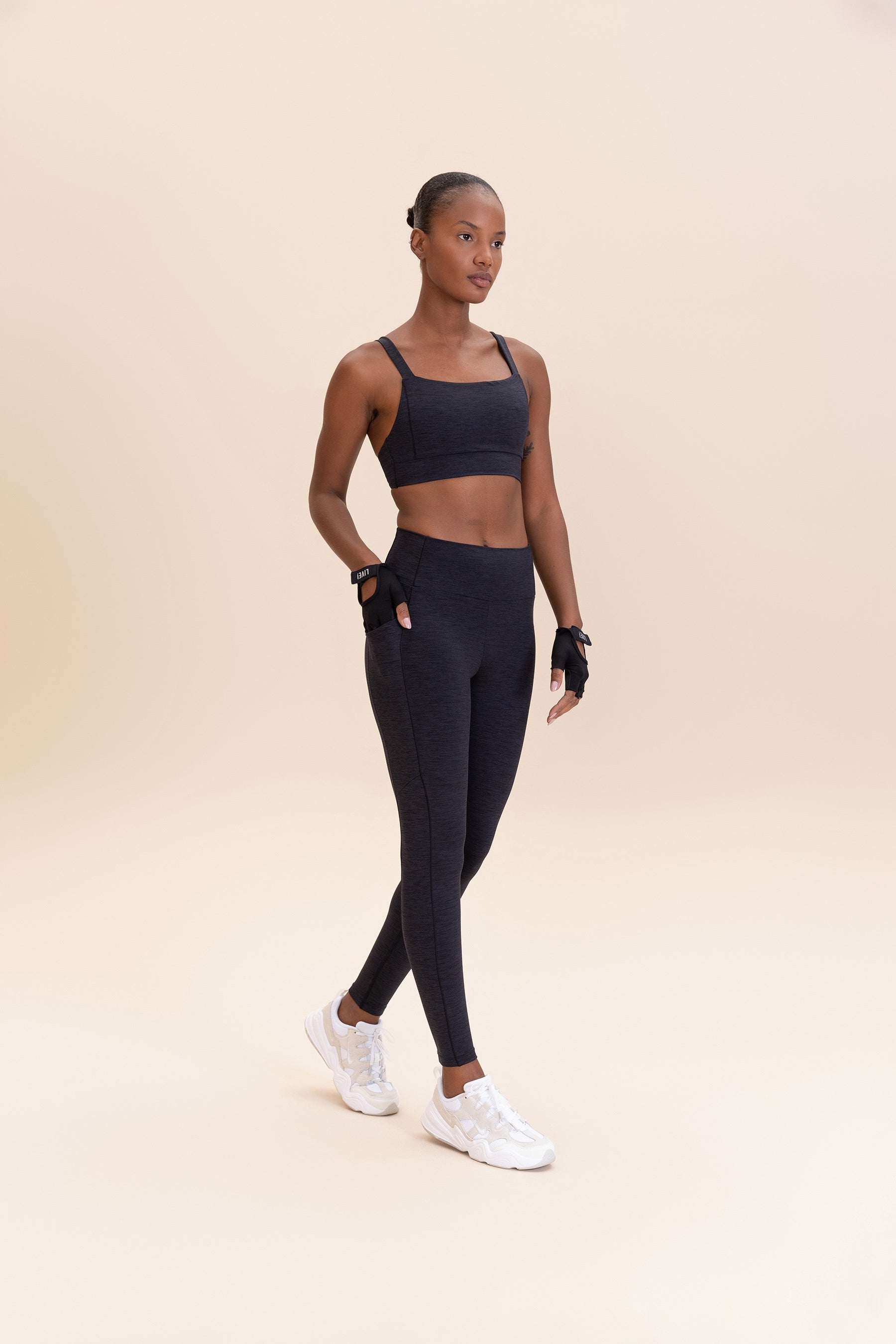High-Performance Cross Melange Sports Bra for Women - Moisture-Wicking, Supportive & Comfortable - Perfect for Yoga, Running & Gym Workouts
