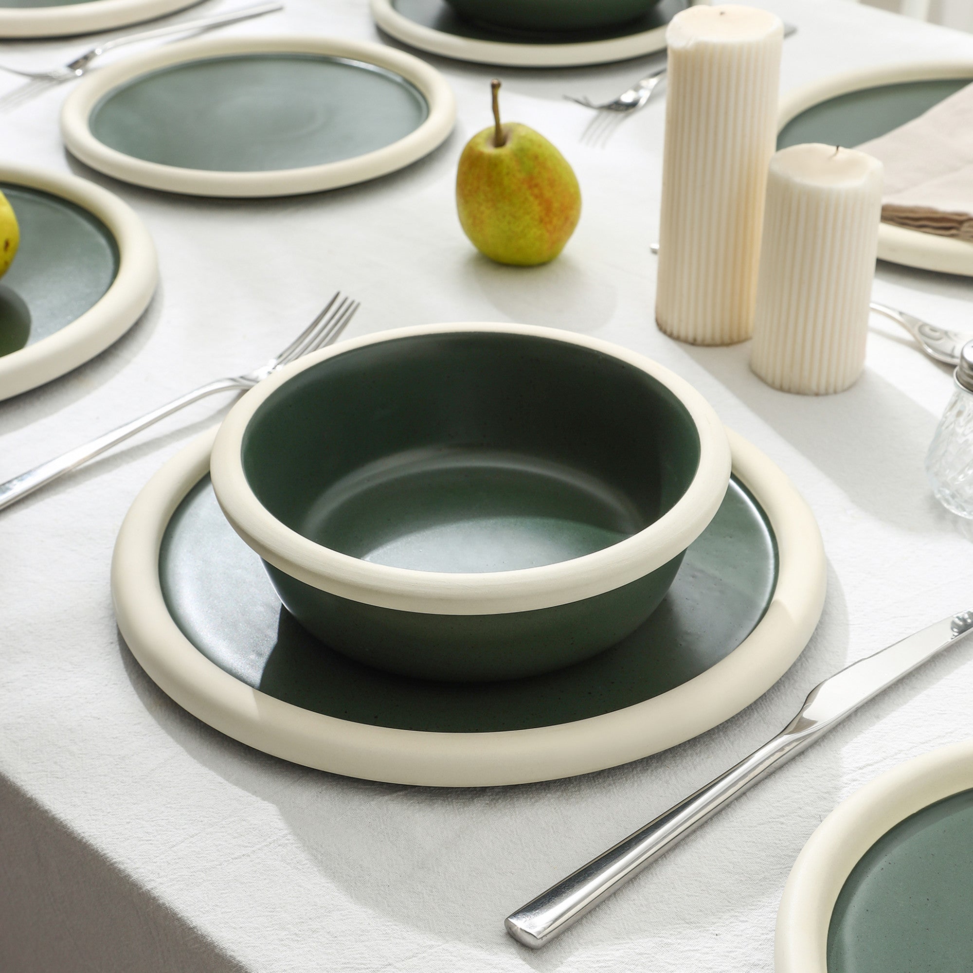 Premium Capri Stoneware Dinnerware Set - 16-Piece Green Dinner Plates, Bowls & Mugs - Durable & Elegant for Everyday Dining & Entertaining