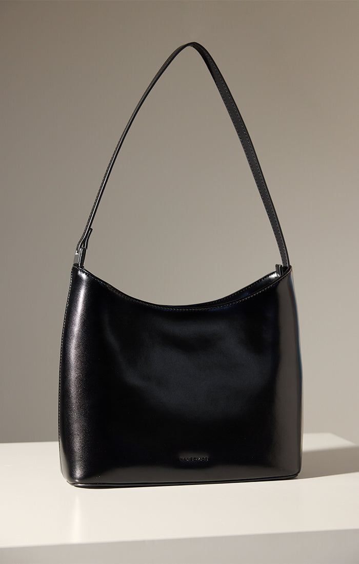 THE SKYE BLACK BAG - Premium Leather Crossbody Bag for Women, Fashionable & Durable Handbag with Adjustable Strap - Perfect for Work, Travel & Everyday Use