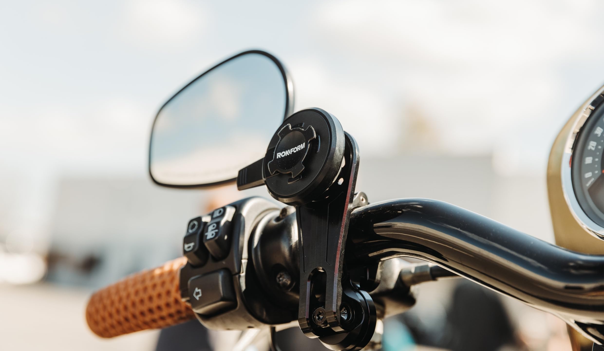 Rokform Universal Motorcycle Mount Vibration Dampener - Secure Phone Holder for iPhone, Samsung, & Pixel with Twist Lock Cases (Black) - Perfect for Motorcycle and Bike Rides
