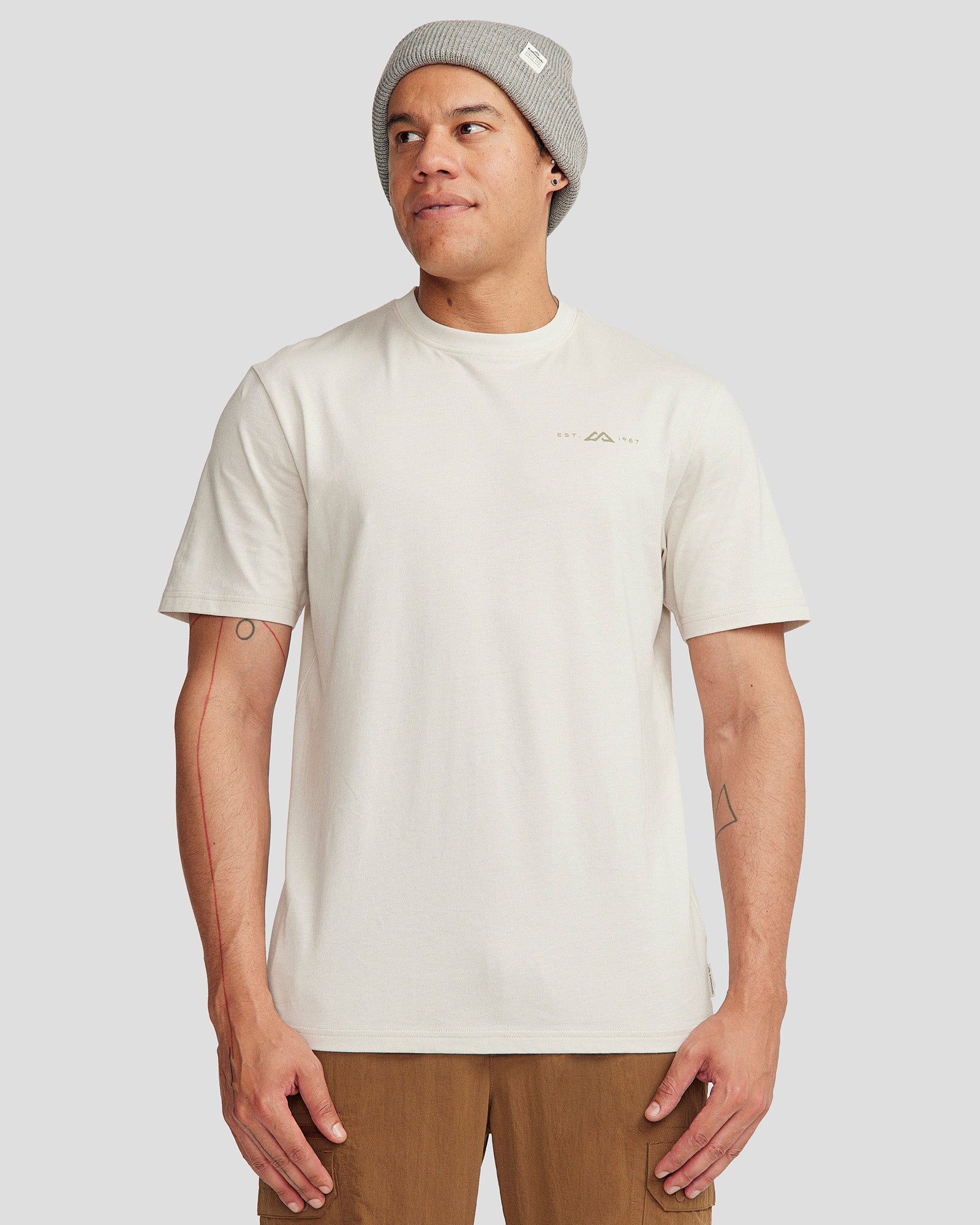 Men's Mountain Camo Organic Cotton T-Shirt - Eco-Friendly Casual Wear for Outdoor Adventures & Hiking