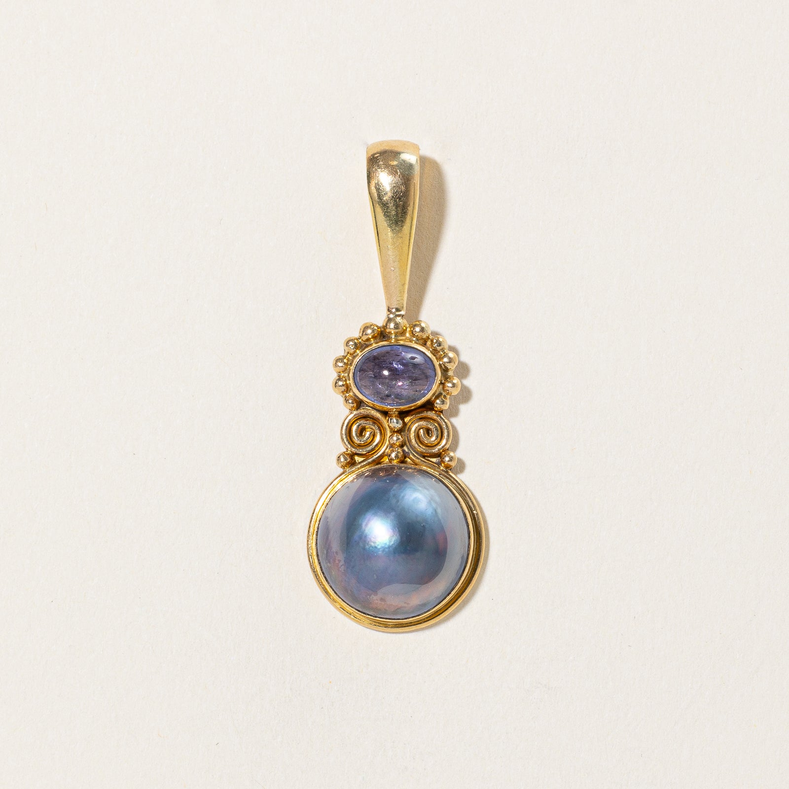 Elegant 15mm Mabe Pearl & 1.50ct Tanzanite Drop Pendant Necklace - Perfect for Weddings, Anniversaries & Special Occasions