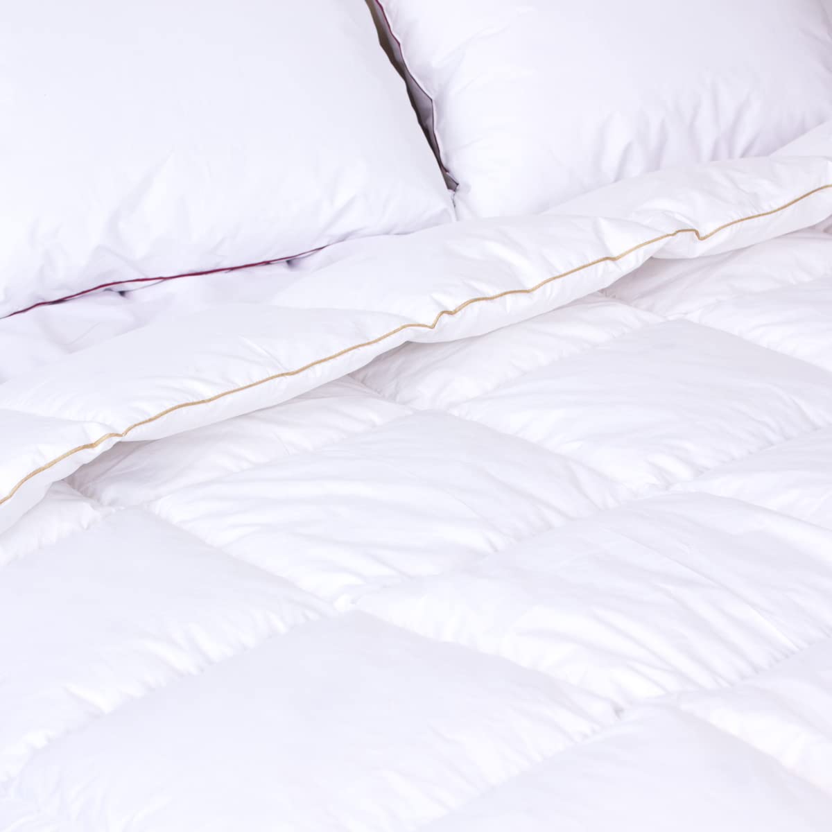 Premium 750 Fill Power White Goose Down Comforter - All-Season Luxury Feather Duvet Insert with 100% Natural Cotton Cover (Full Size, 2300g) for Bedroom, Guest Room & Hotel Use