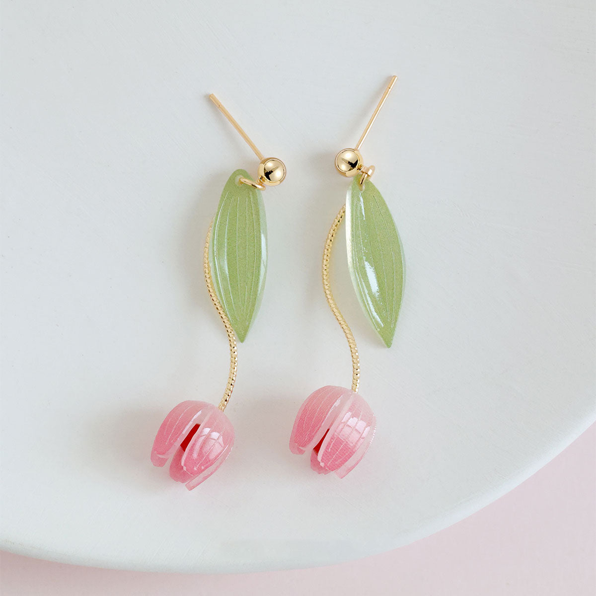 Elegant Tulip Flower Dangle Drop Clip-On Earrings for Women - Hypoallergenic Fashion Jewelry - Perfect for Weddings, Parties & Everyday Wear