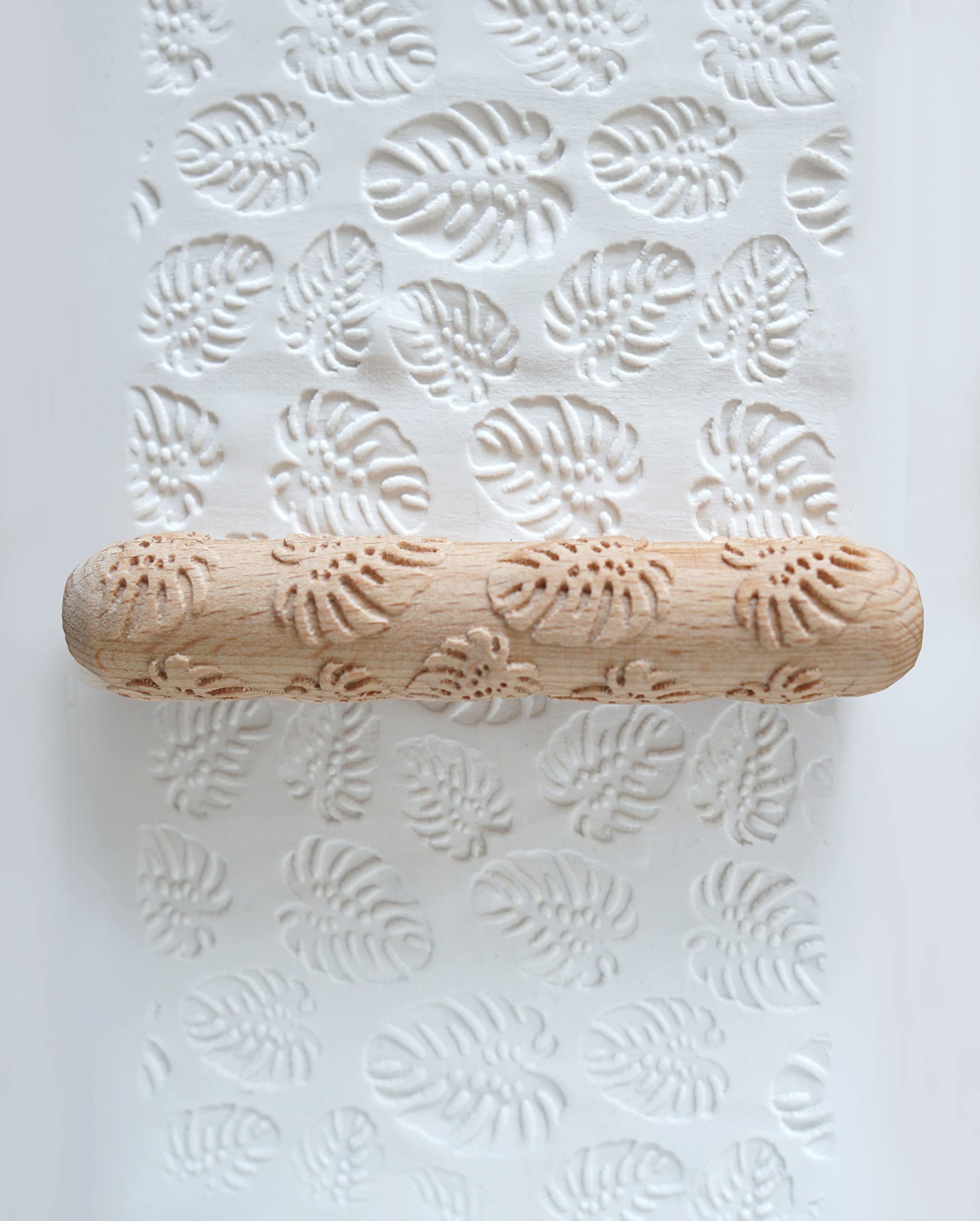 Ceramic Wood Hand Rollers for Pottery - Clay Texture Roller with Monstera Leaf Pattern - DIY Clay Tools for Ceramic Arts & Sculpting - Perfect for Pottery Classes, Home Decor Crafts, and Handmade Gifts