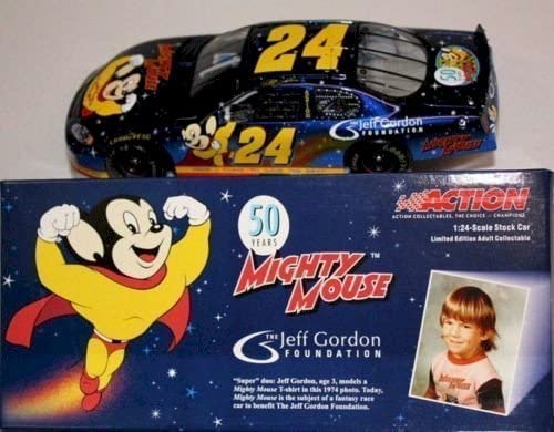 Jeff Gordon #24 Foundation Mighty Mouse 2005 Monte Carlo 1:24 Scale Diecast Model Car - NASCAR Collectible for Display & Racing Enthusiasts