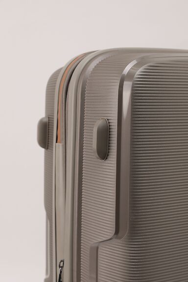 Tosca TCA510 Bel Air 20-Inch Small Cabin Spinner Hard Suitcase in Champagne - Perfect for Air Travel, Weekend Getaways & Carry-On Luggage