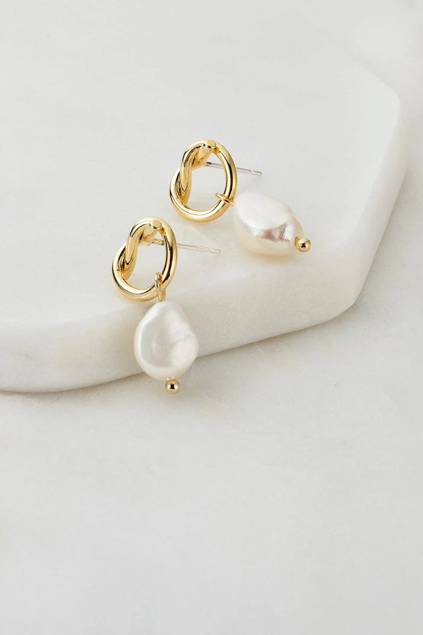 Zafino Alice Pearl Earrings for Women - Elegant Freshwater Pearl Stud Earrings - Perfect for Weddings, Parties & Everyday Wear