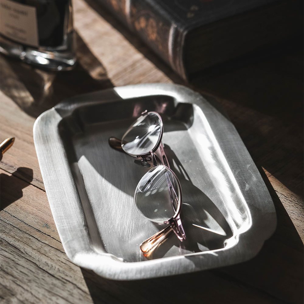 Elegant Silver Plated Serving Tray - Premium Decorative Metal Tray for Dining, Tea Parties & Home Decor - Perfect for Entertaining Guests & Special Occasions