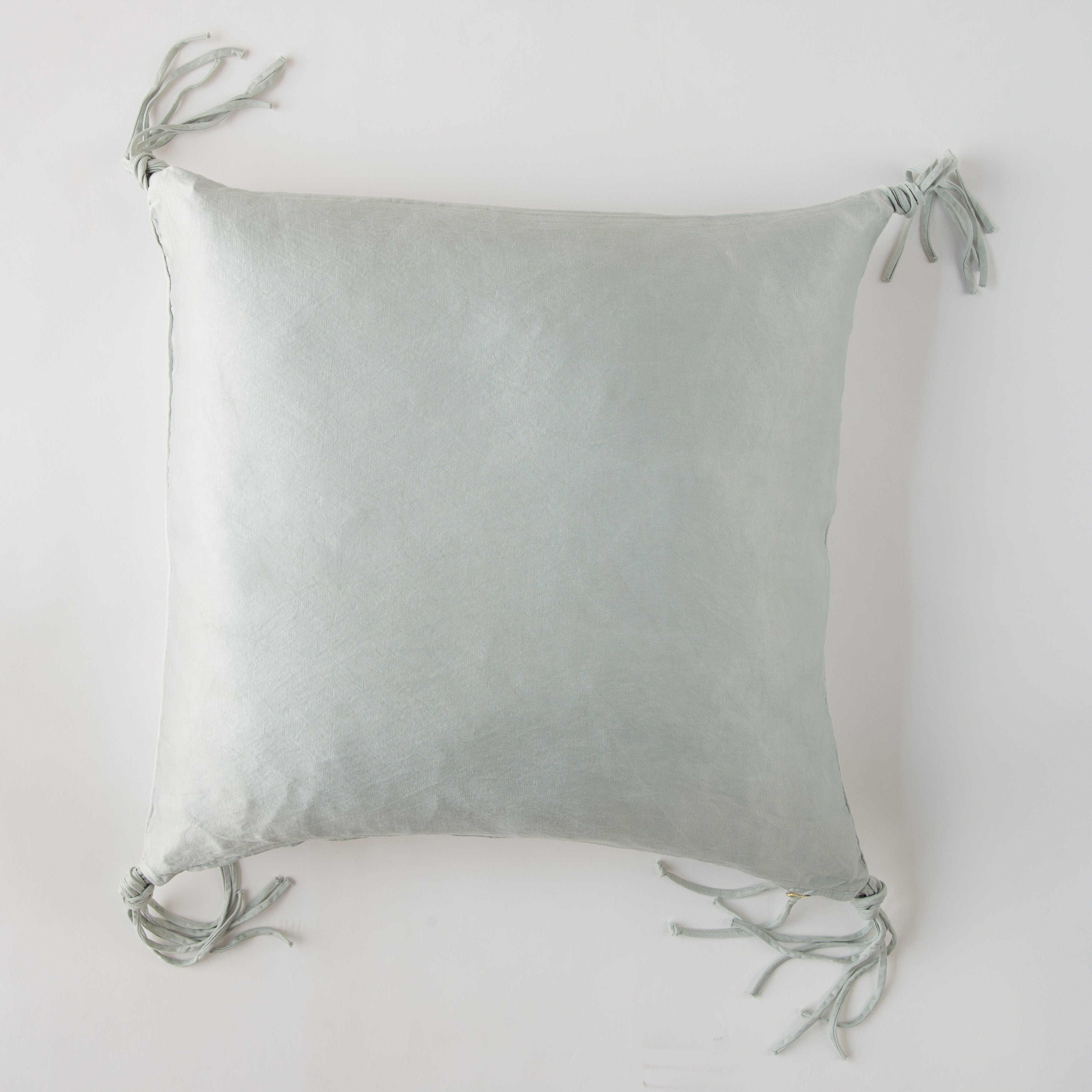 Soft & Cozy Taline Throw Pillow - Decorative Cushion for Sofa, Bed, Living Room - Perfect for Home Decor, Relaxation & Comfort