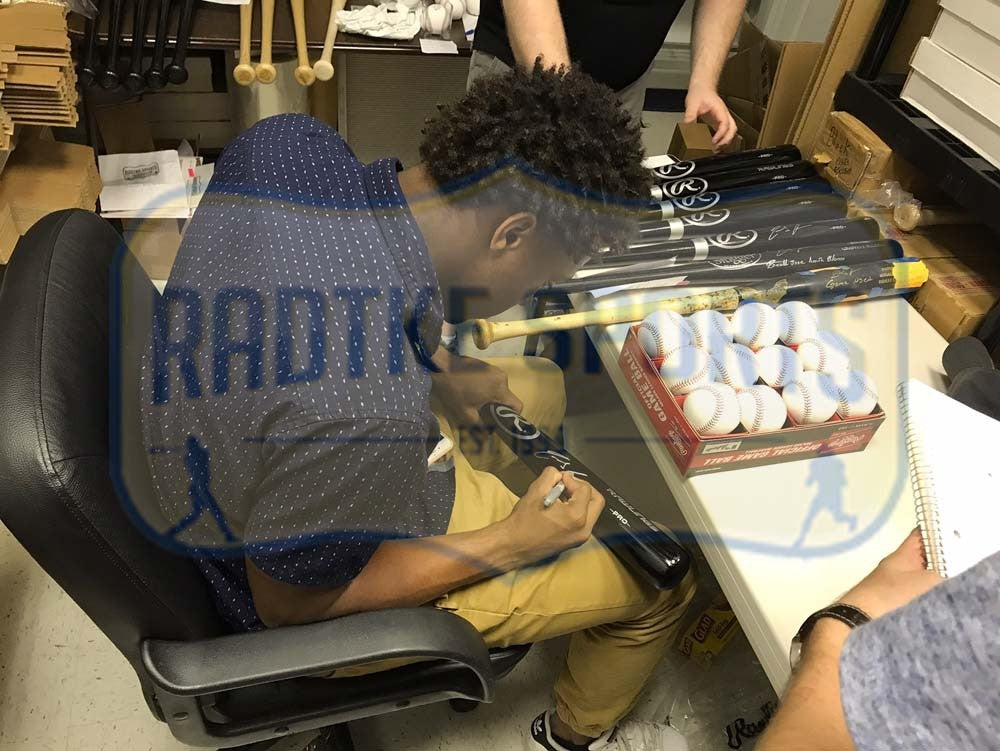 Ronald Acuna Jr. Signed Atlanta Braves Authentic Rawlings Pro Engraved Black MLB Baseball Bat - Collectible Memorabilia for Fans & Sports Enthusiasts - Perfect for Display, Gifts, and Home Decor