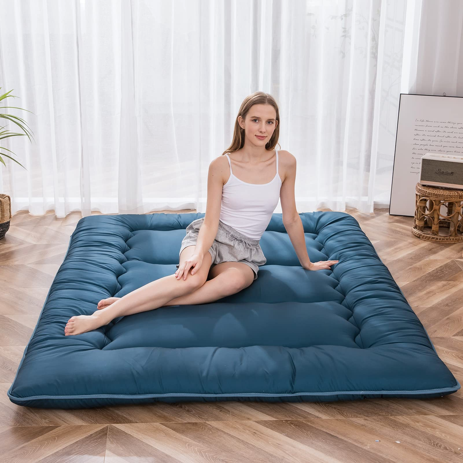 MAXYOYO Japanese Floor Futon Mattress - Portable Foldable Tatami Mattress for Guest Bed, Camping & Small Space Living | Comfortable Floor Sleeping Solution