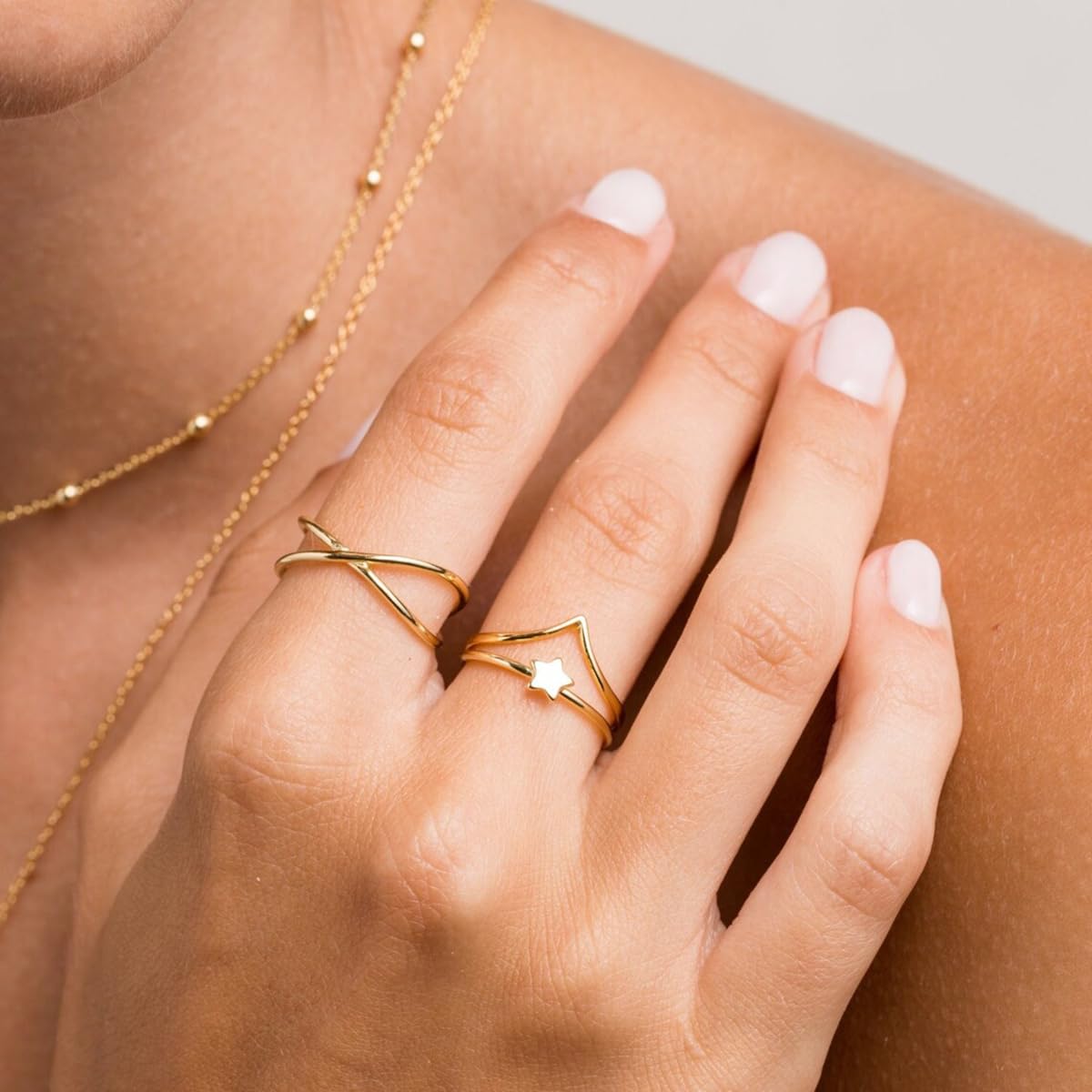 Honsny 11PCS Adjustable Stackable Rings for Women - Silver & Gold Knuckle Rings Set, Fashion Joint Finger Rings Pack, Trendy Cute Rings for Teen Girls & Women | Perfect for Daily Wear, Parties, Gifts & Layering Looks