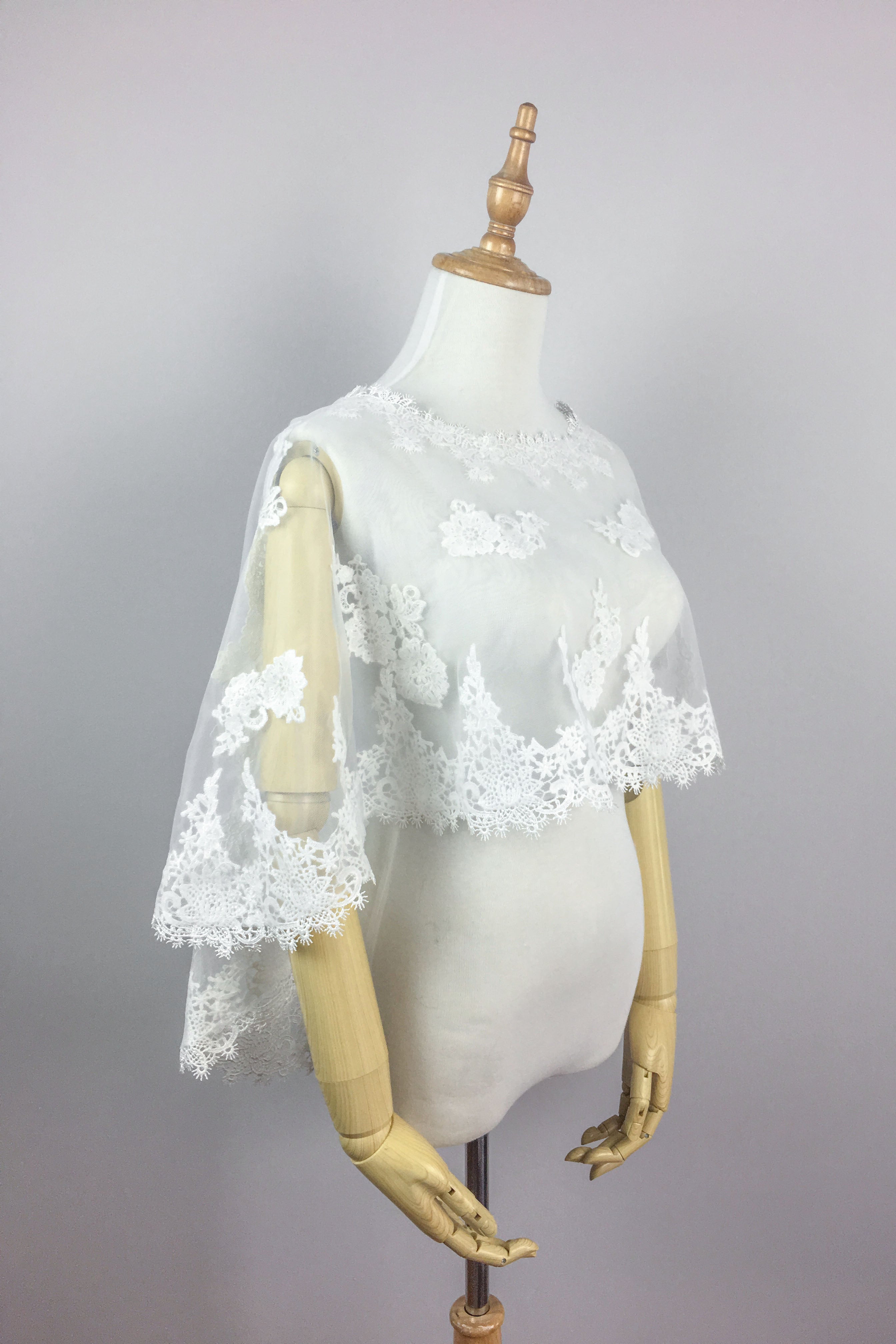 Elegant Lace Bolero Bridal Cover Up - Summer Wedding Shawl for Brides, Beach Ceremony & Outdoor Events