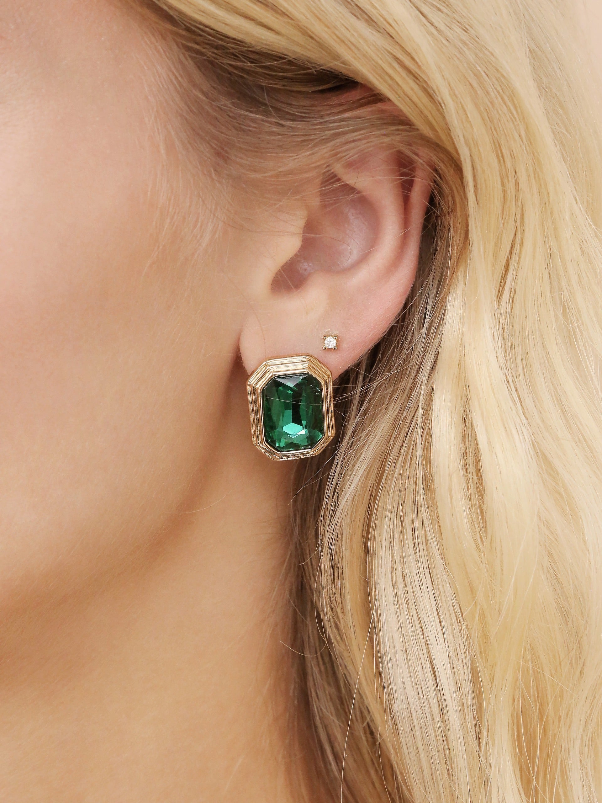 Exquisite Emerald Green Deco Style Earrings for Women – Elegant Vintage Jewelry Gift for Parties, Weddings & Special Occasions
