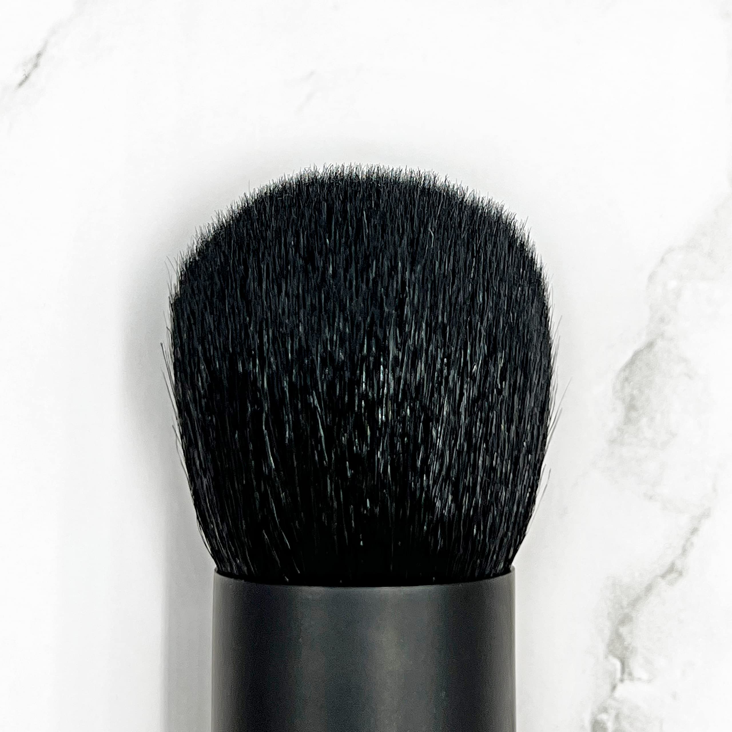 Professional Kabuki Brush No. 17 for Bronzer, Blush & Foundation - Soft Synthetic Bristles Makeup Brush - Perfect for Contouring, Highlighting & Airbrush Finish (Ideal for Travel & Professional Makeup Kits)