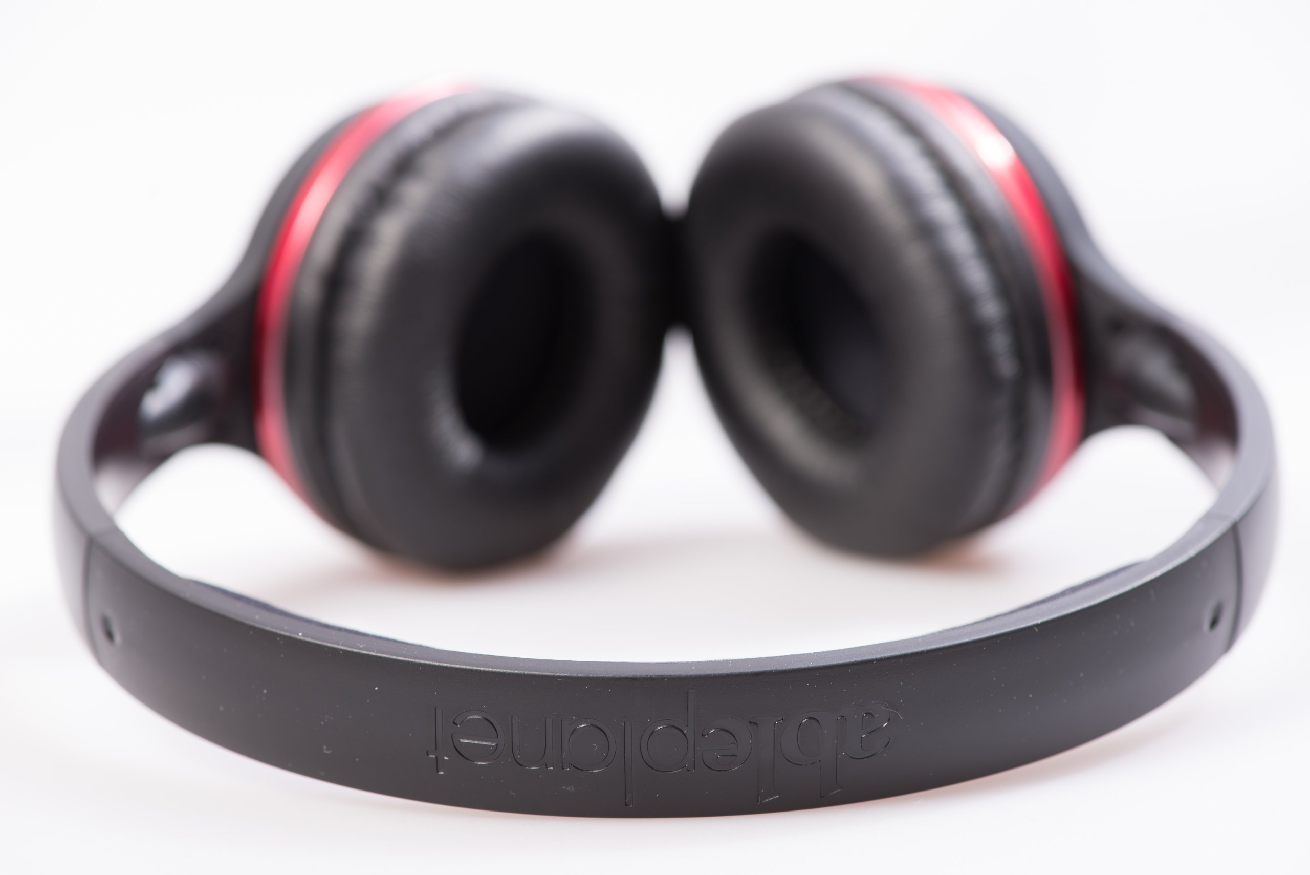 Universal Wired Headset with Noise Cancellation - Retail Packaging (Red) - Perfect for Gaming, Office Calls & Online Classes