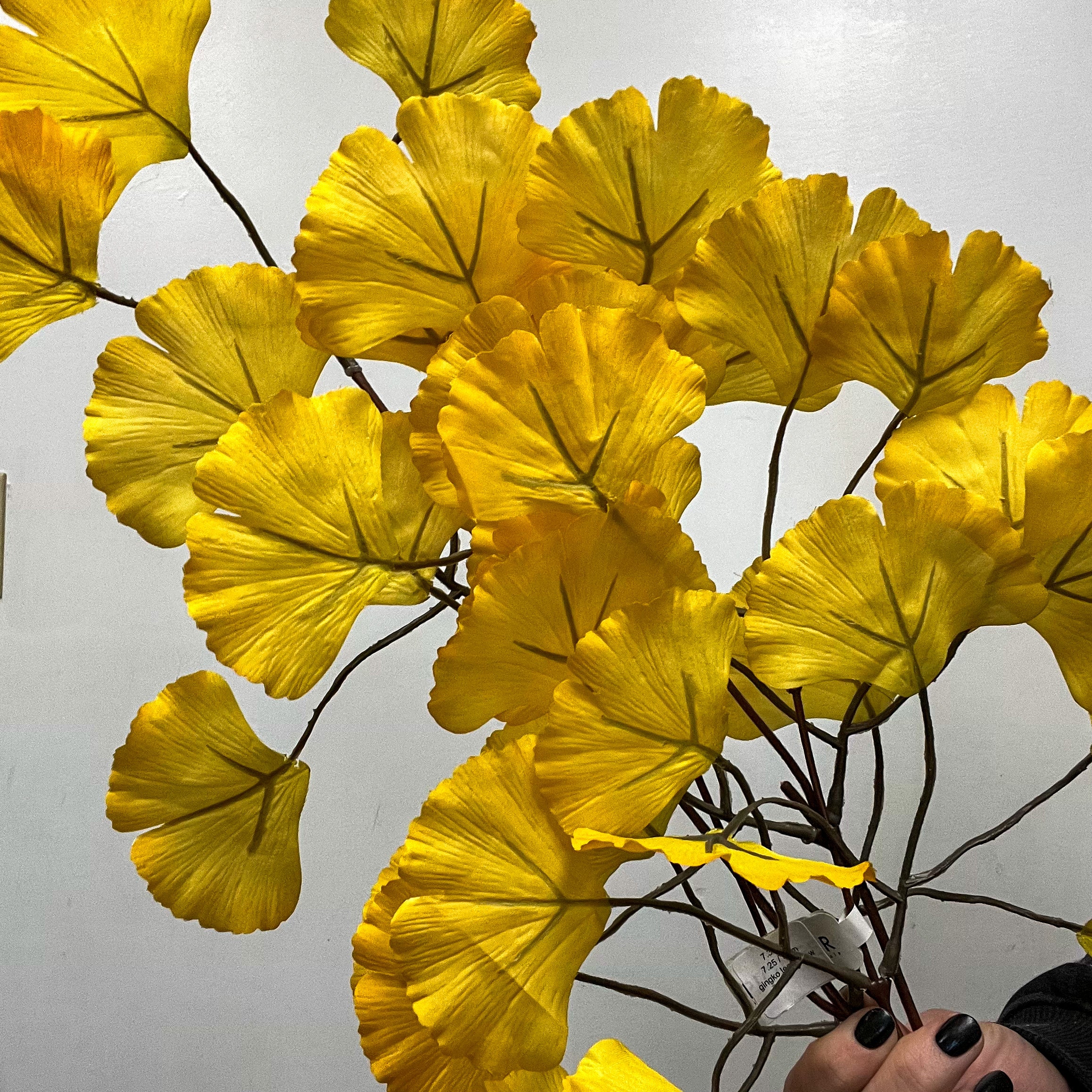 Premium Silk Yellow Ginkgo Leaf Stem - Elegant Home Decor for Fall & Wedding Centerpieces