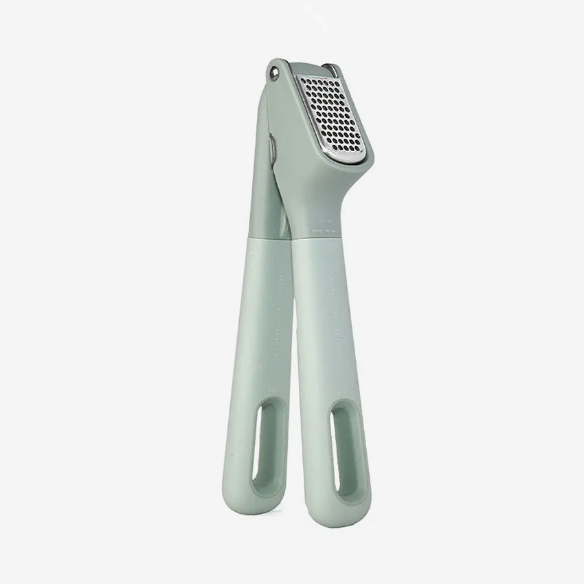 Eku Upcycle® Stainless Steel Garlic Press - Heavy Duty Kitchen Gadget for Mincing, Crushing & Peeling Garlic - Perfect for Home Cooking, Restaurants & Meal Prep