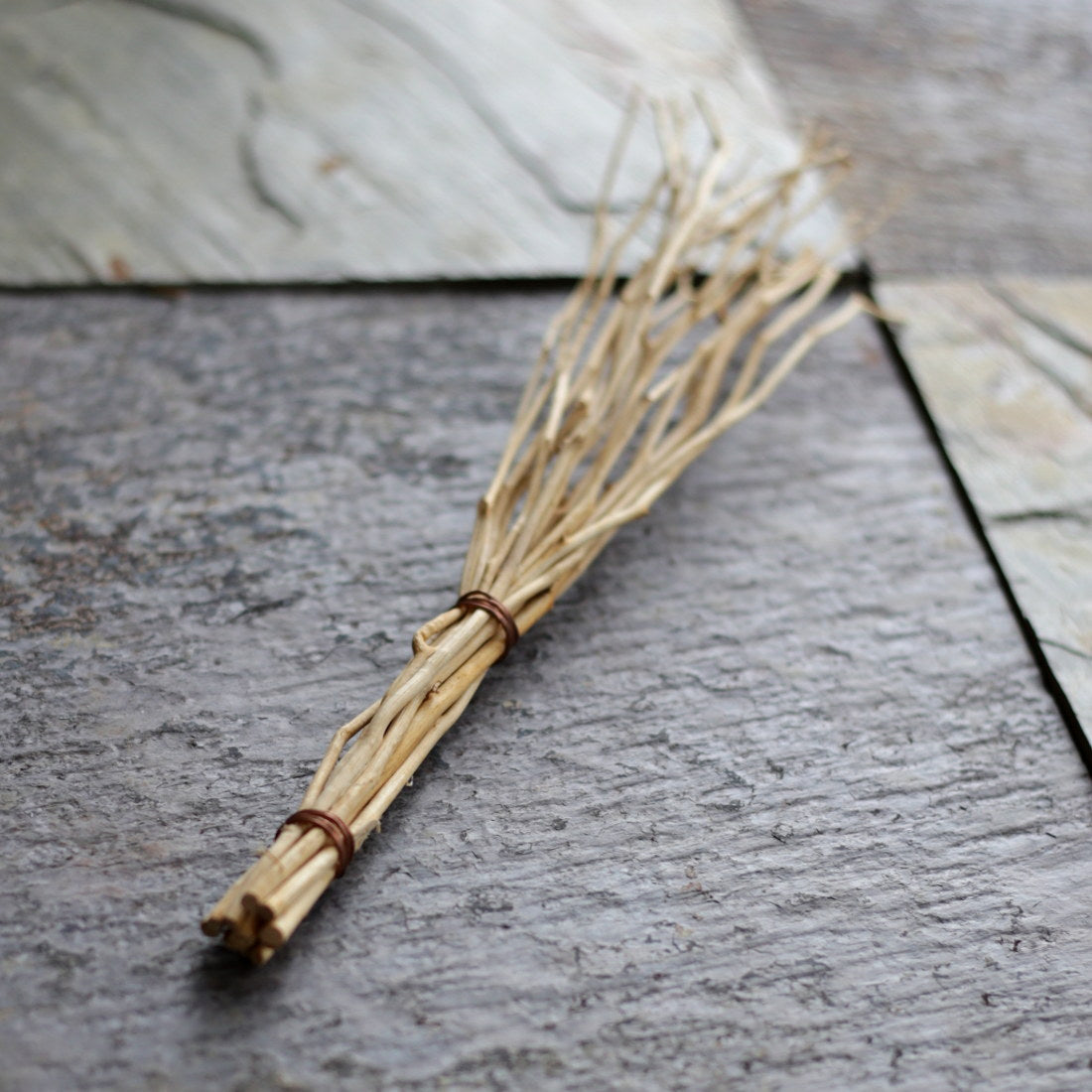 Organic Birch Twig Whisk for Sauna & Bath Rituals - Natural Exfoliating Body Brush for Spa, Detox & Skin Care - Perfect for Dry Brushing & Relaxation