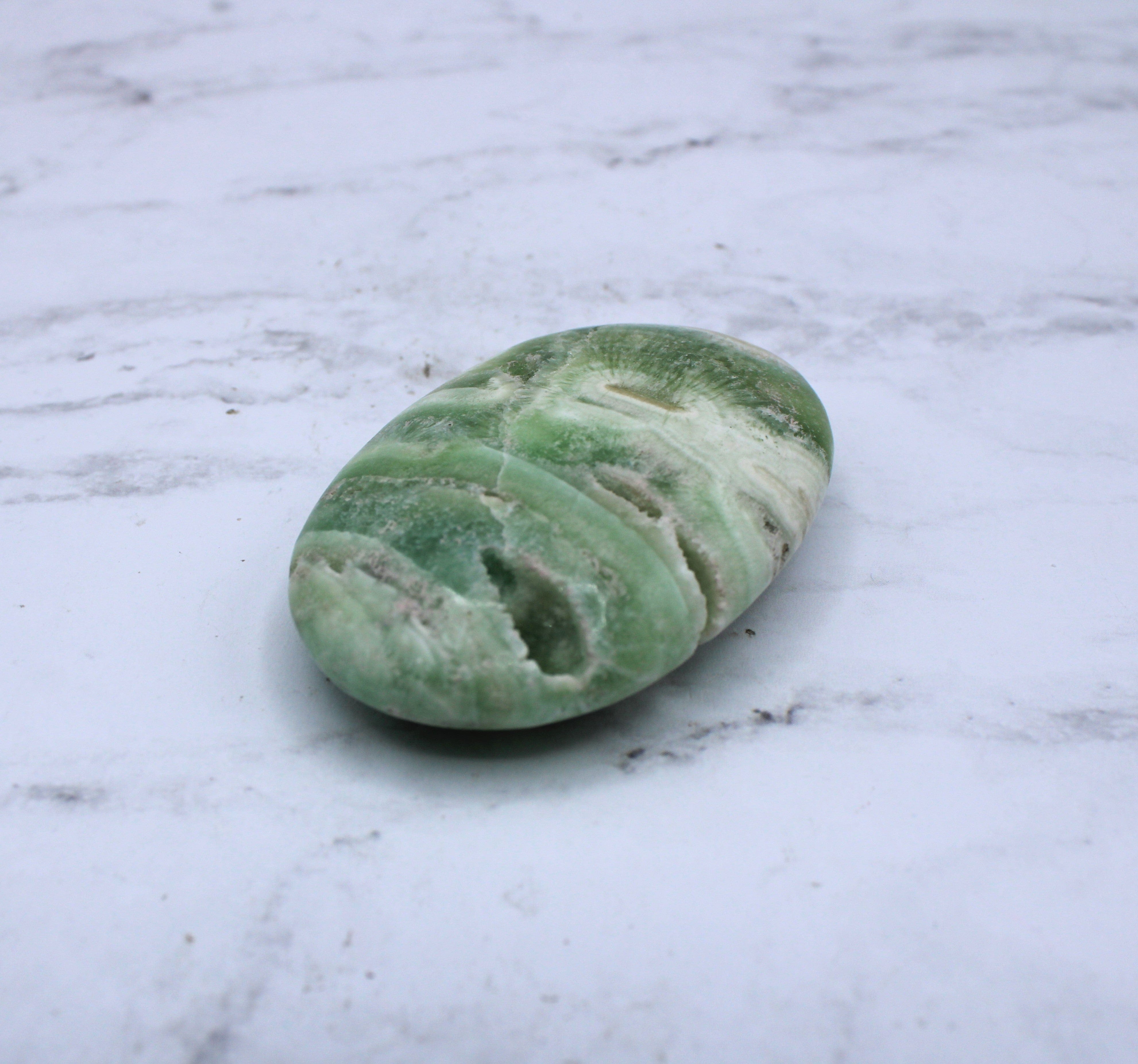 Caribbean Calcite Palm Stone - Natural Healing Crystal for Stress Relief, Meditation & Energy Balancing | Perfect for Home Decor, Yoga & Spiritual Practices