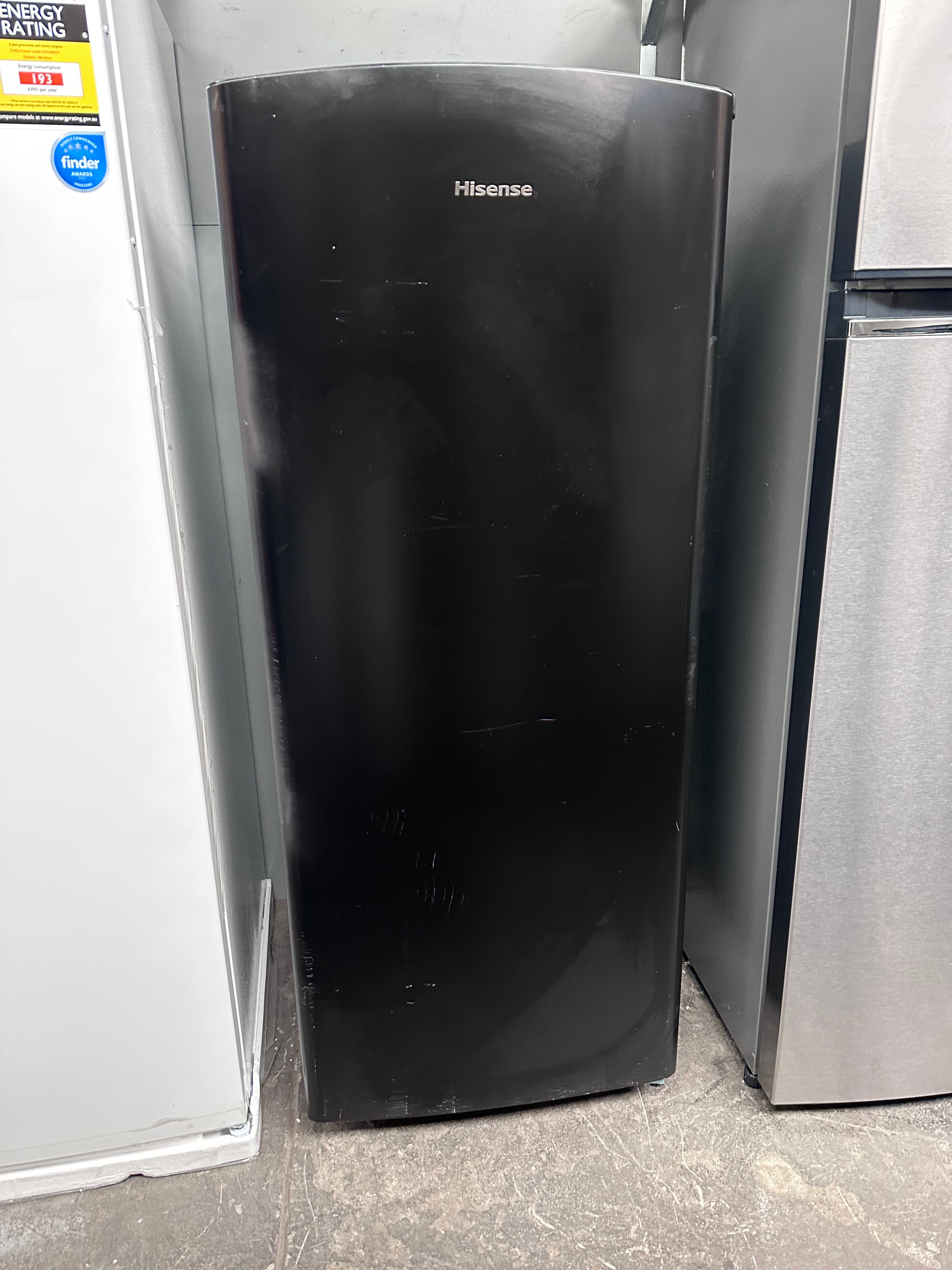 Hisense 157L Compact Refrigerator - Energy Efficient Mini Fridge with Freezer - Certified Refurbished - Perfect for Dorm, Office, Bedroom or Small Spaces