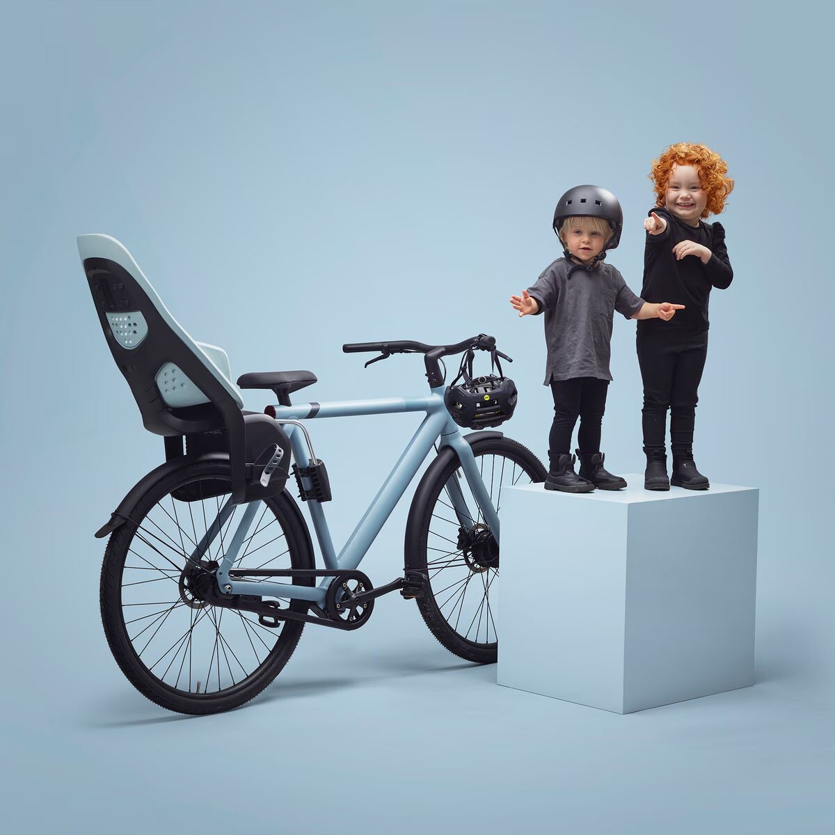 Thule Yepp Maxi 2 Frame Mount Child Bike Seat - Safe & Comfortable Kids Bicycle Carrier for Cycling Adventures with Toddlers