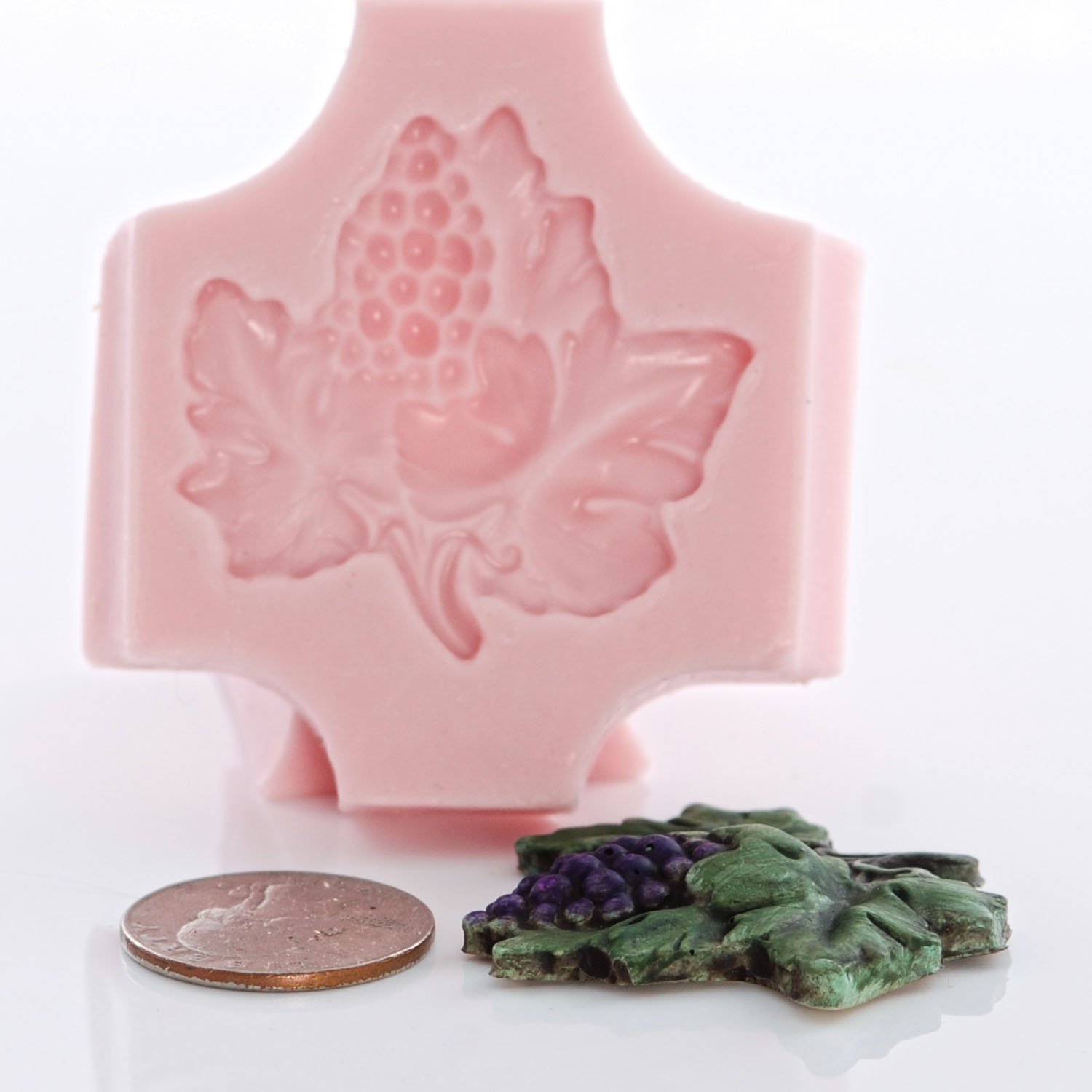 Grape Leaf Silicone Mold - Food Safe for Fondant, Chocolate, Candy, Resin & Polymer Clay - Perfect for Cake Decorating, DIY Crafts & Homemade Candies