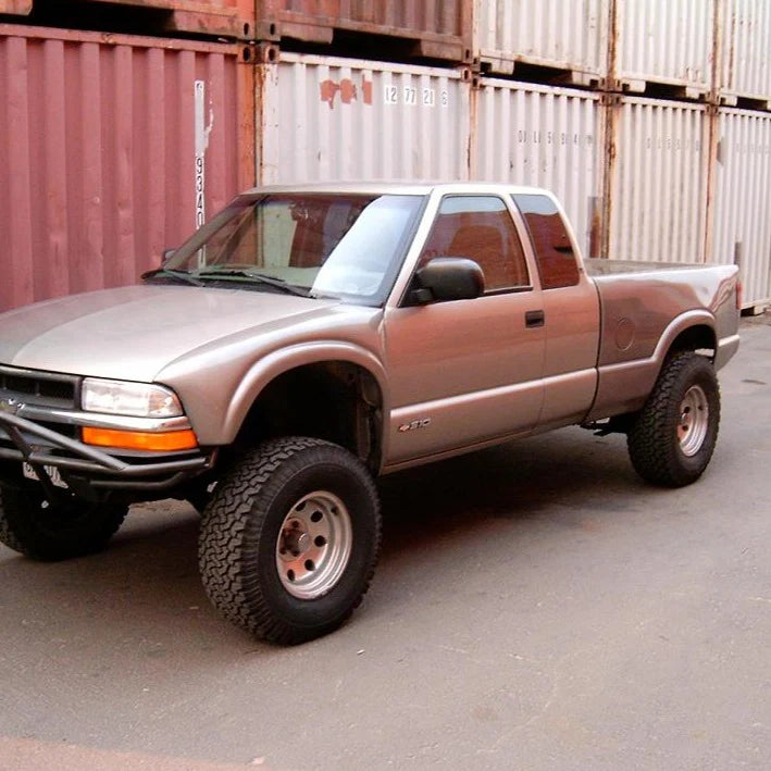 1994-2005 Chevrolet S10 Fiberglass Fenders - Durable Replacement Body Panels for Off-Roading & Custom Truck Builds