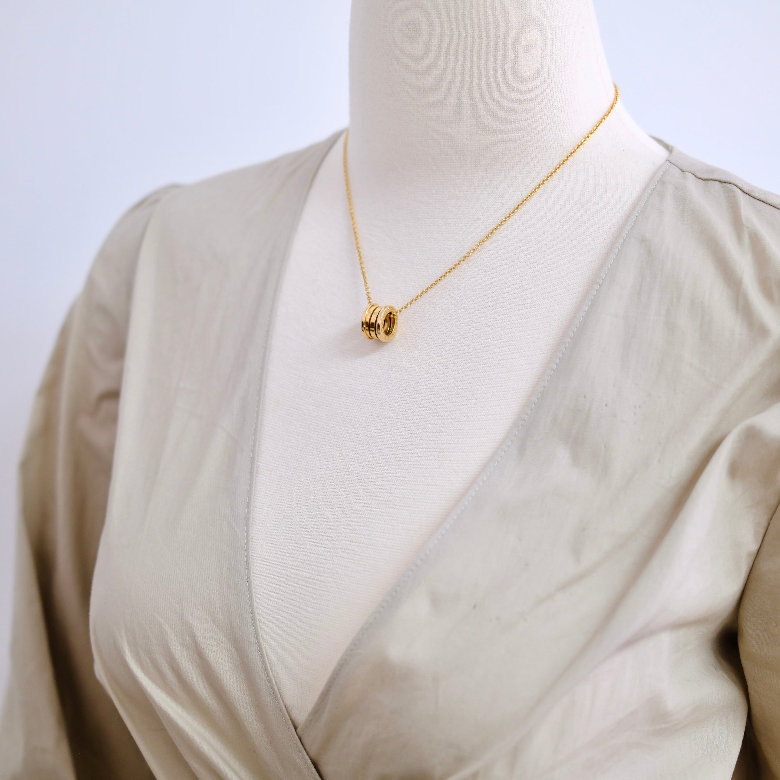 Bvlgari B Zero1 Necklace for Women - 18K Yellow Gold Luxury Pendant Jewelry - Perfect for Gifts, Anniversaries & Special Occasions