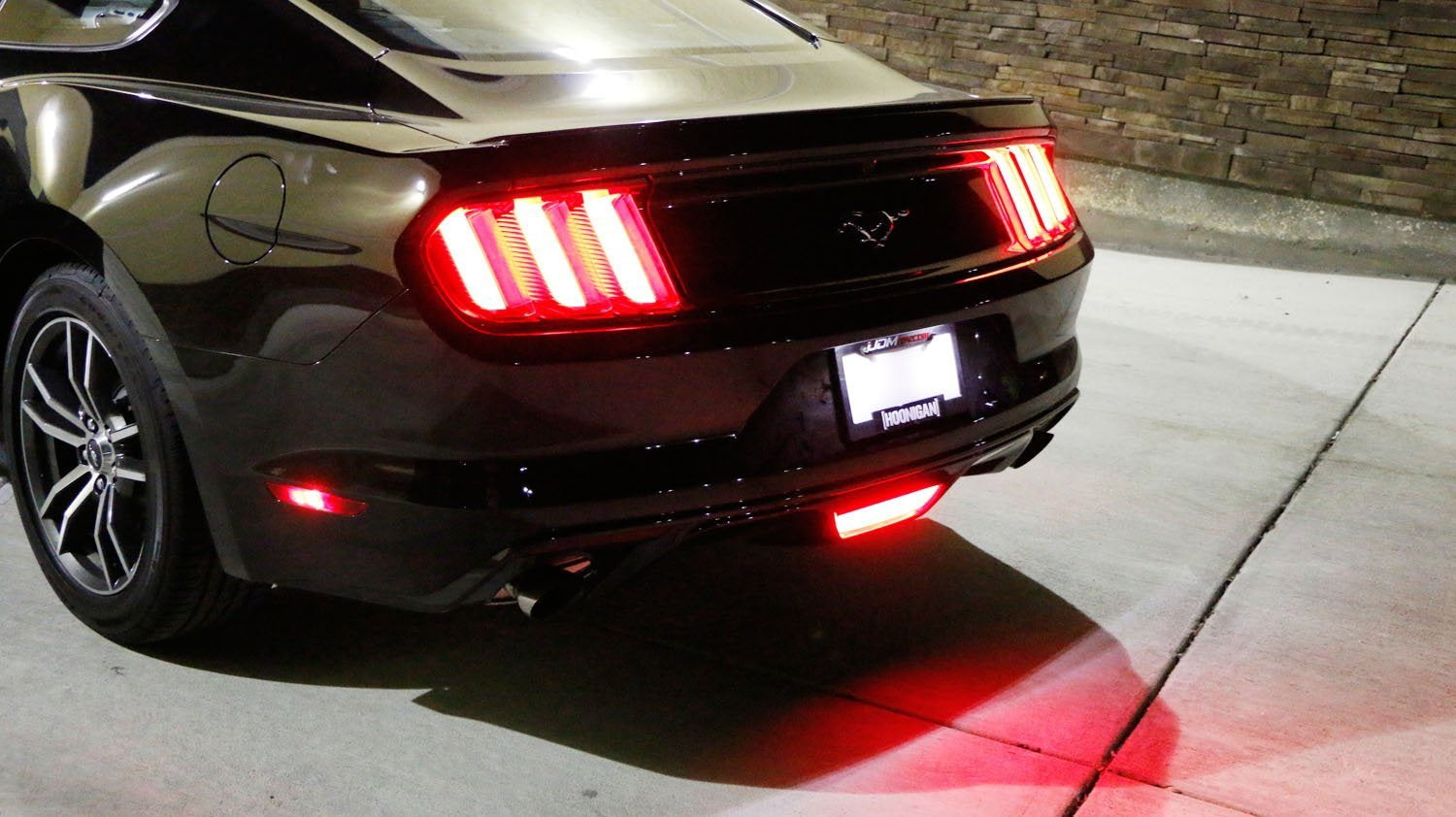 Euro Style 3-in-1 LED Rear Fog Light with Brake & Reverse Light for 2015-2017 Ford Mustang - Enhanced Visibility & Safety for Night Driving & Bad Weather Conditions