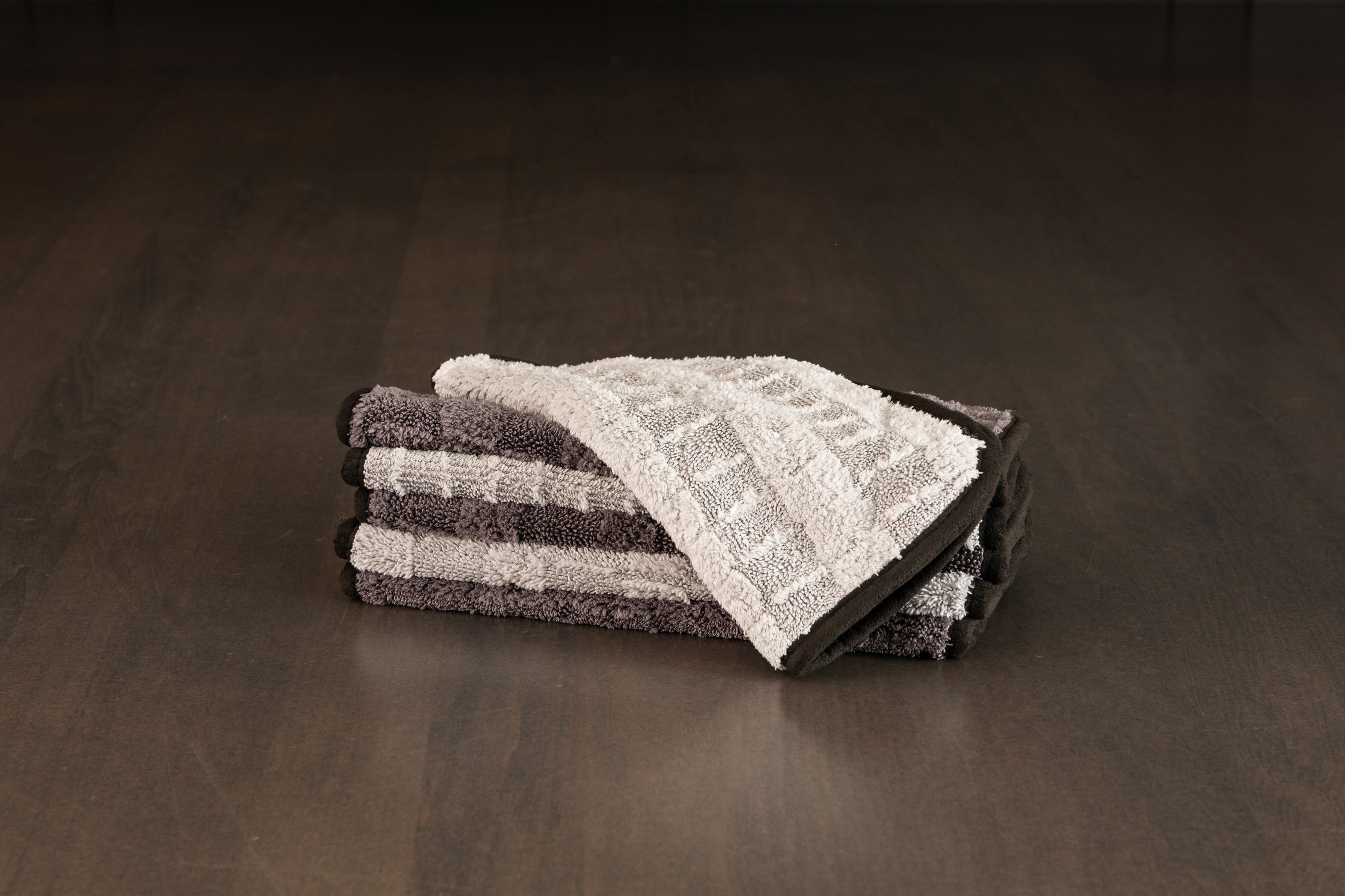Premium Microfiber Wheel & Tire Cleaning Towel 3.0 - Super Absorbent, Scratch-Free for Car Detailing, Motorcycle & RV Wheels - Perfect for Auto Enthusiasts & Professional Detailing